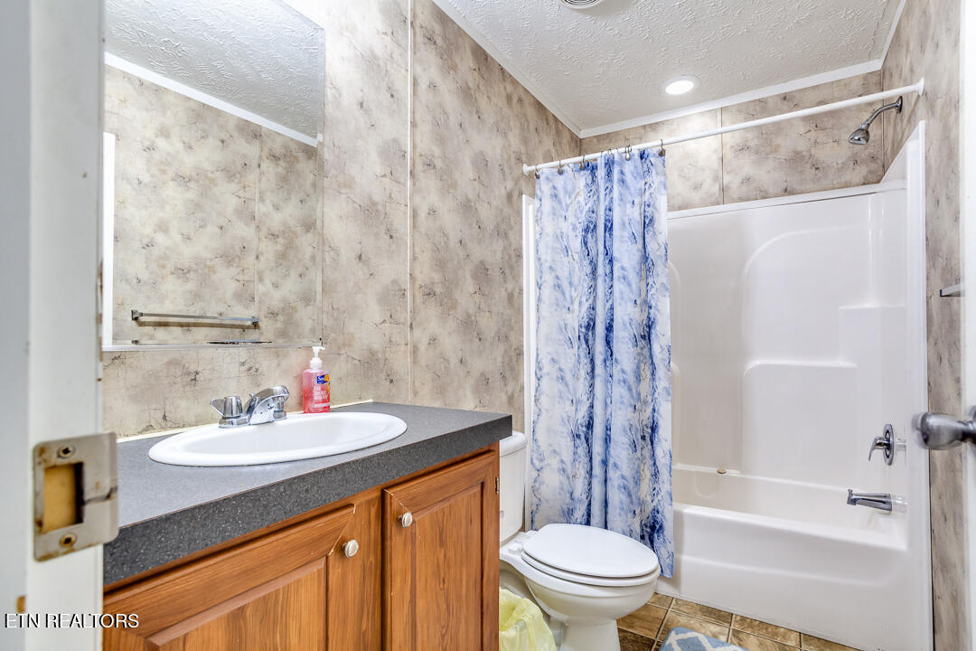 241 Fountain Lane, LaFollette