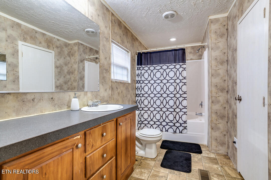 241 Fountain Lane, LaFollette