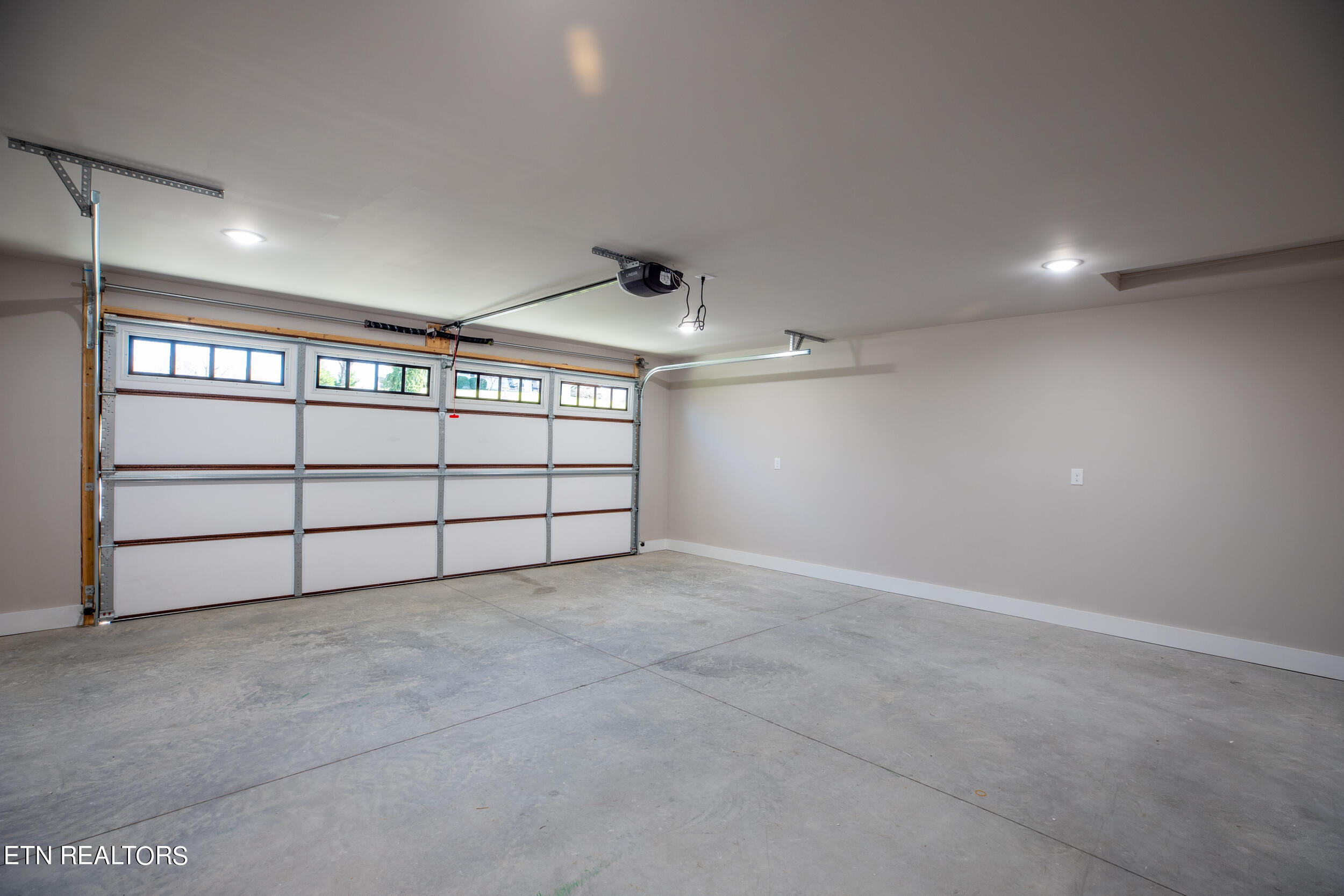 214 Morton Rd, LaFollette