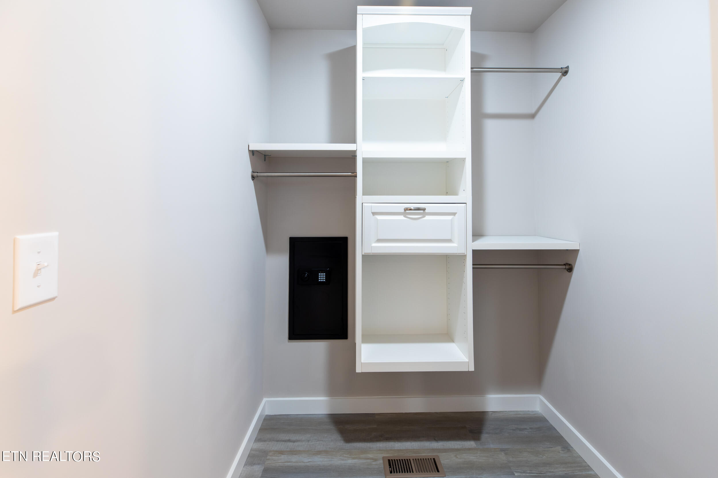 214 Morton Rd, LaFollette