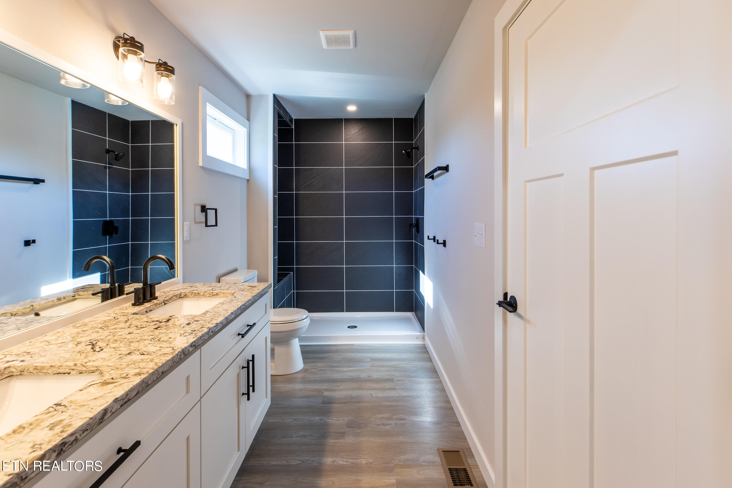 214 Morton Rd, LaFollette