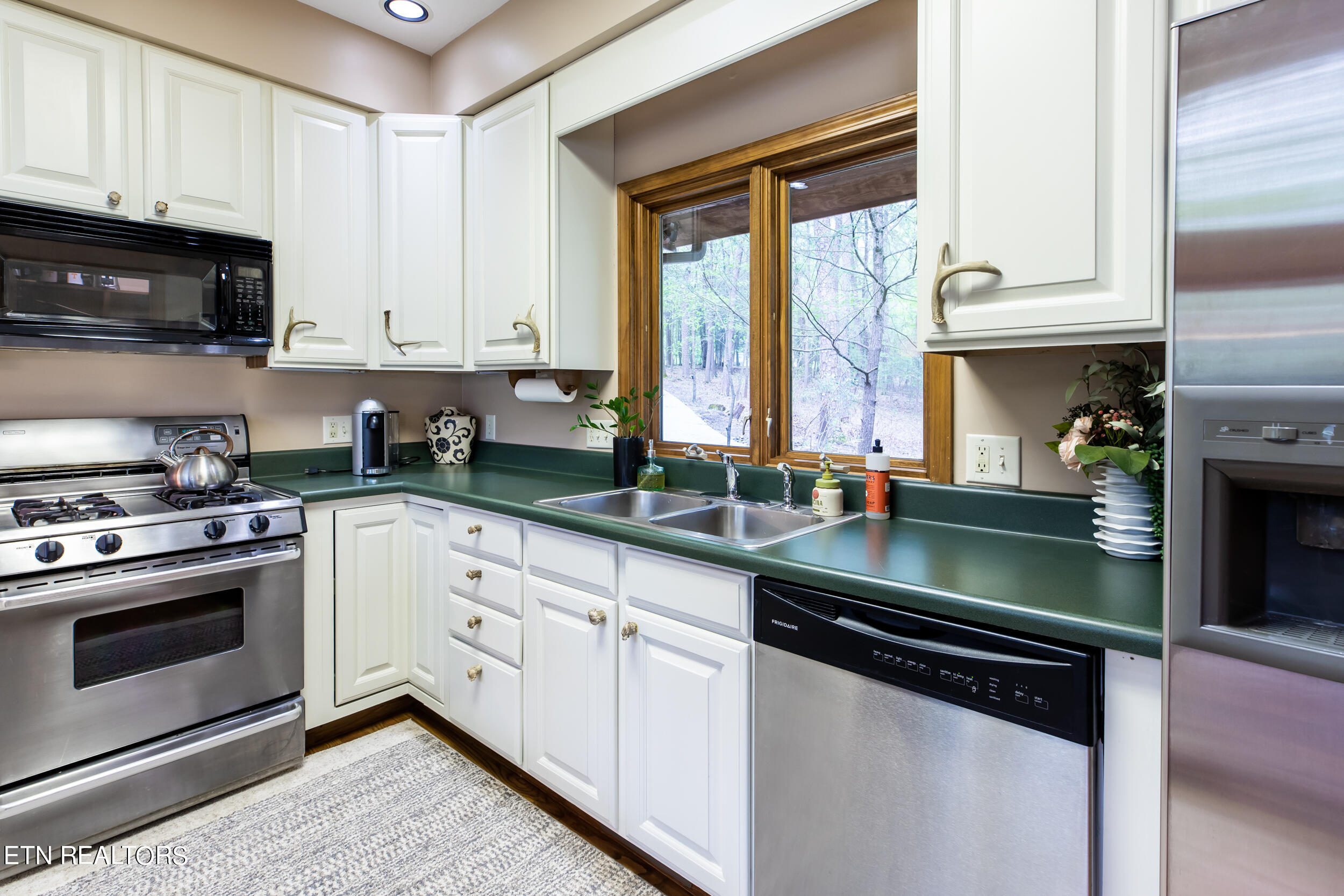 165 Hemlock Bluff Lane