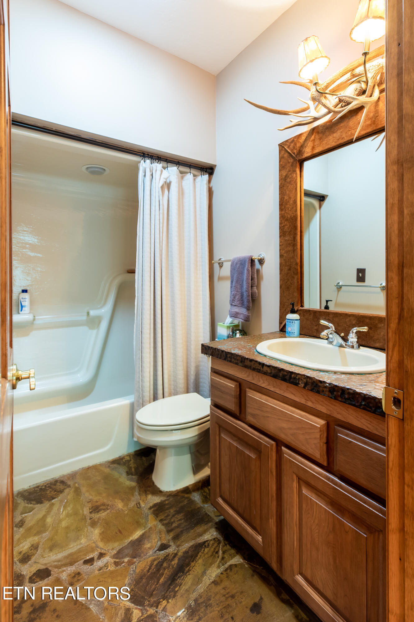 165 Hemlock Bluff Lane