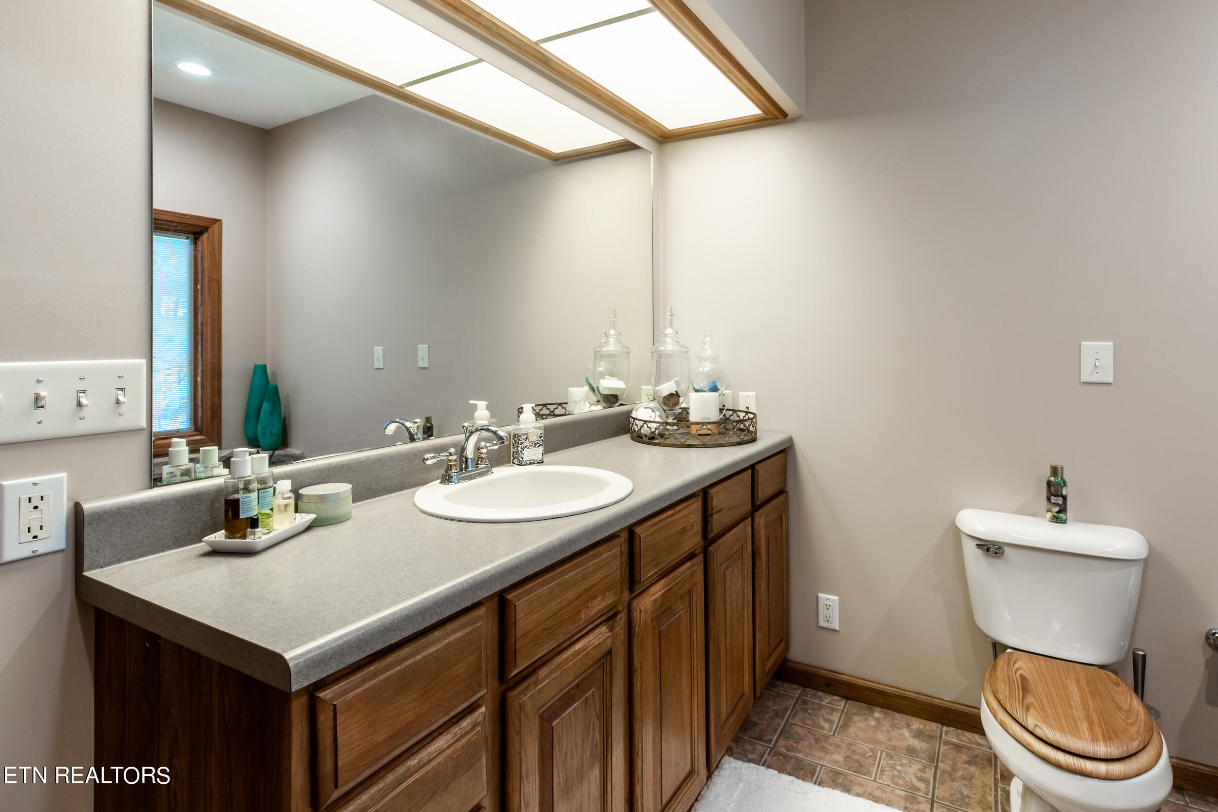 165 Hemlock Bluff Lane