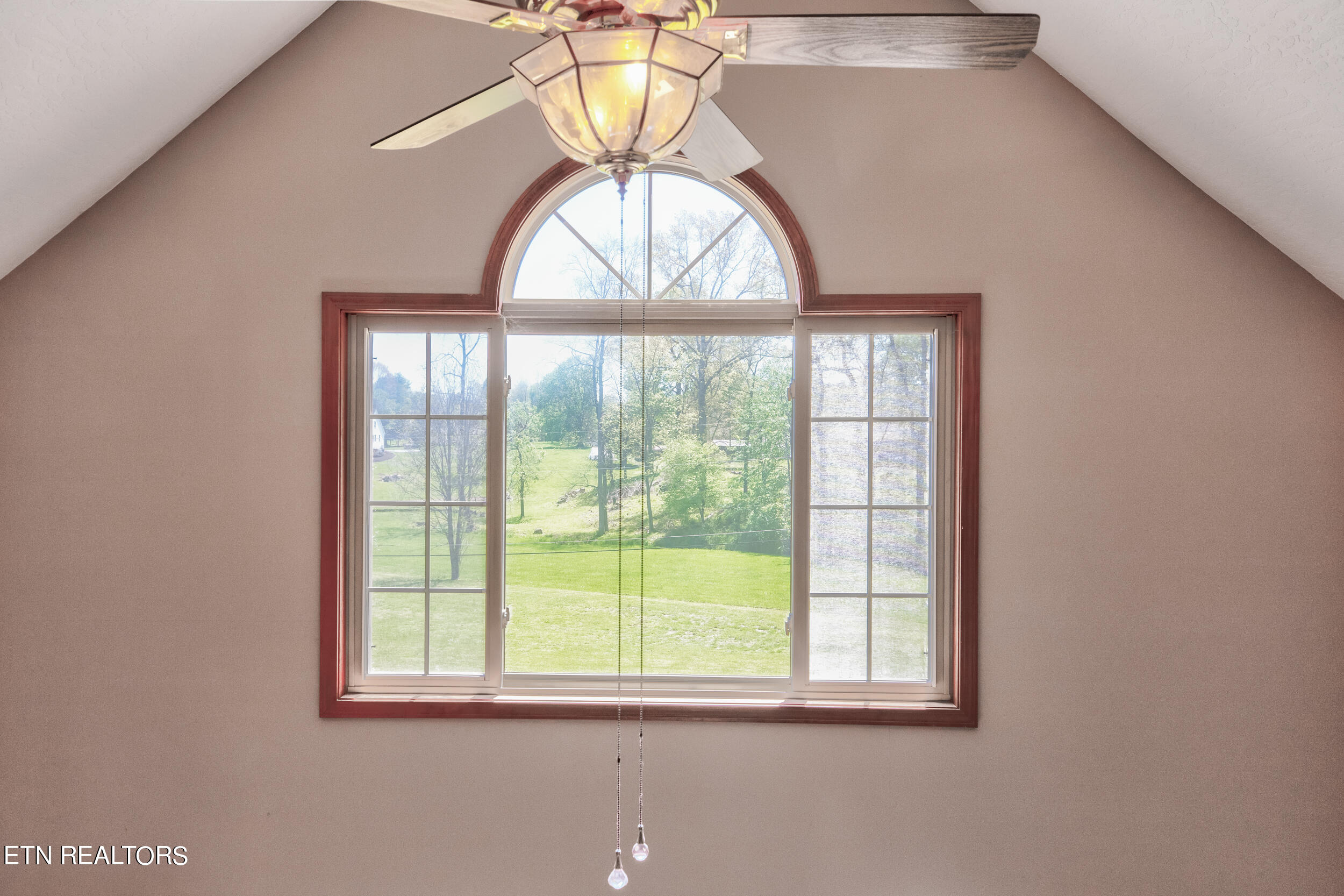 154 E Meadowbrooke Lane, LaFollette