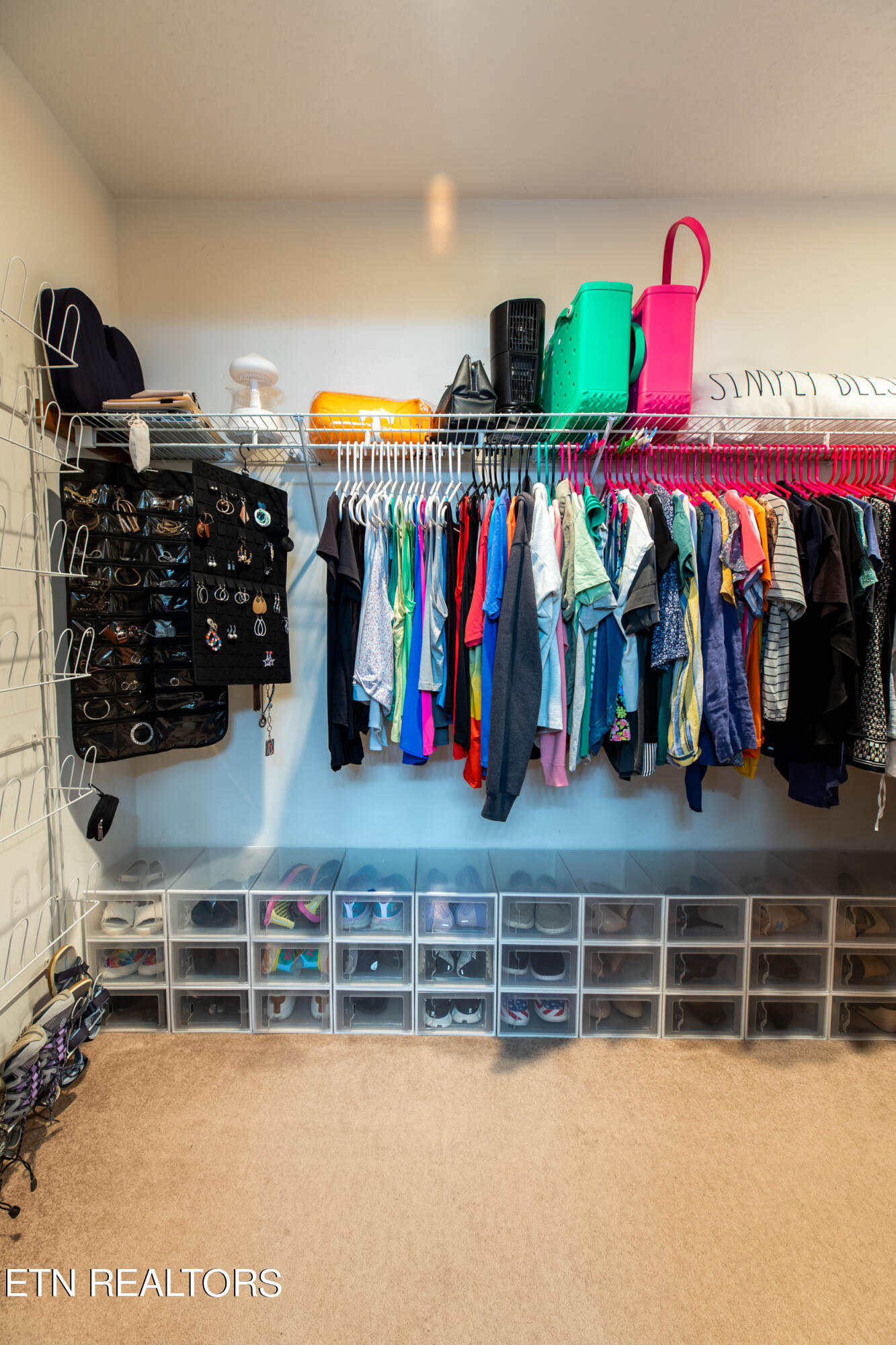 154 E Meadowbrooke Lane, LaFollette