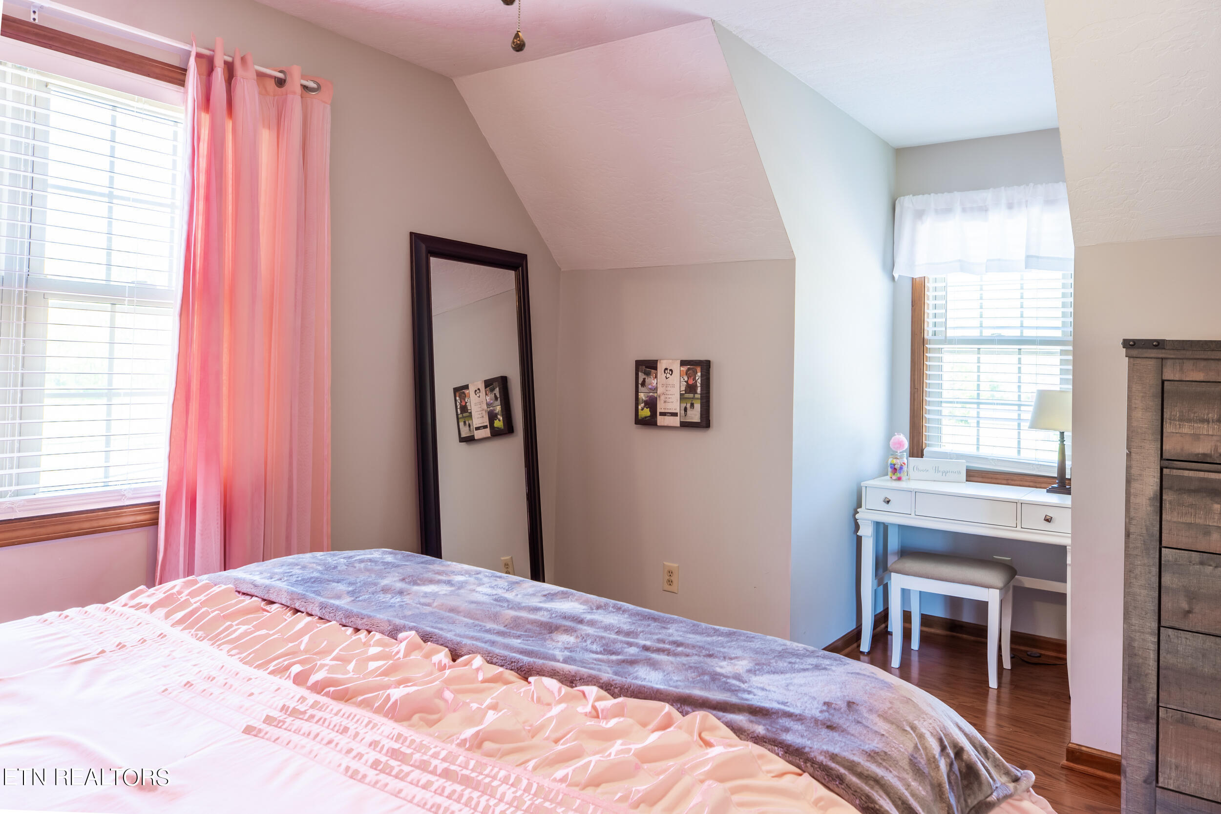 154 E Meadowbrooke Lane, LaFollette