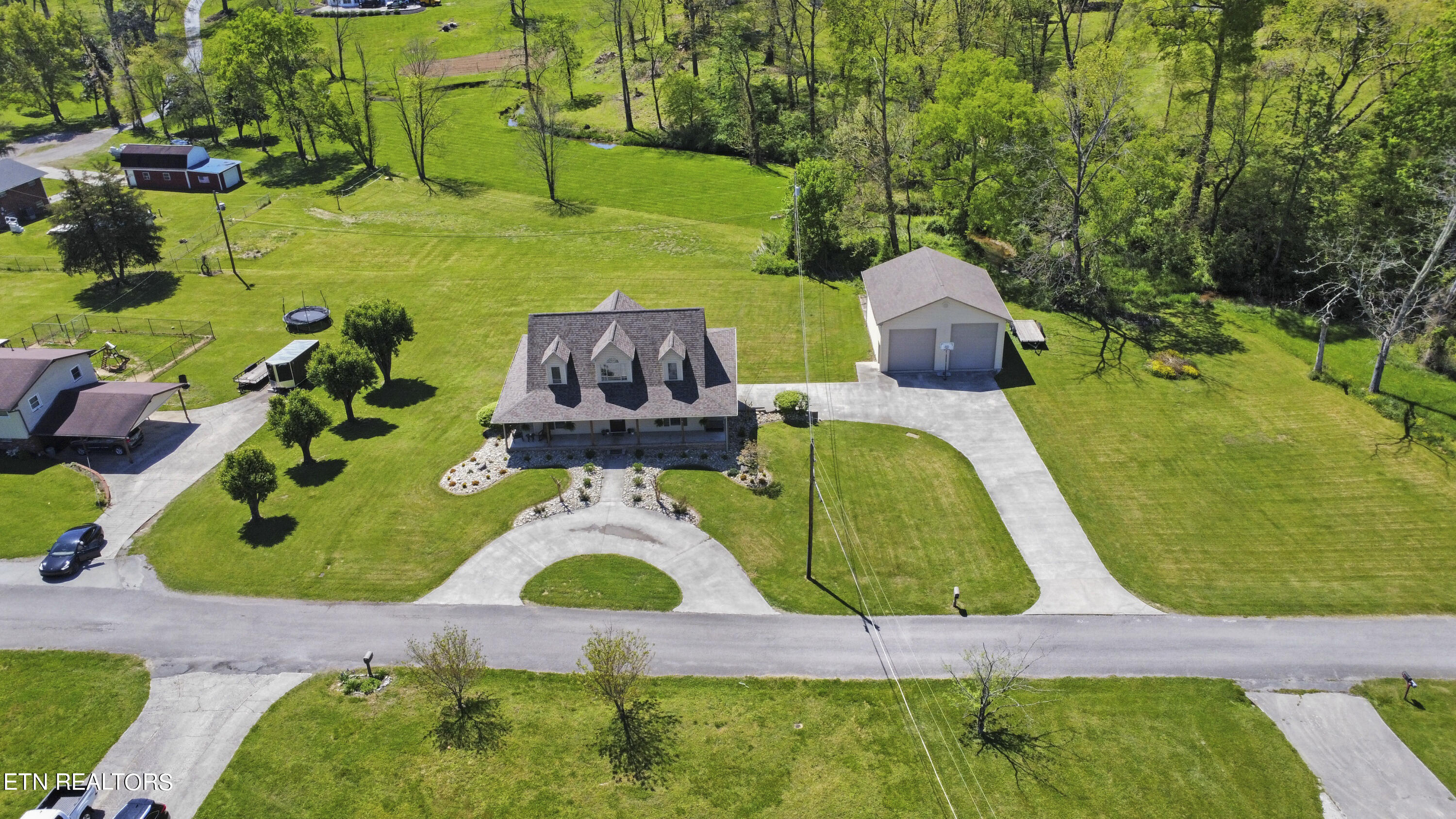 154 E Meadowbrooke Lane, LaFollette