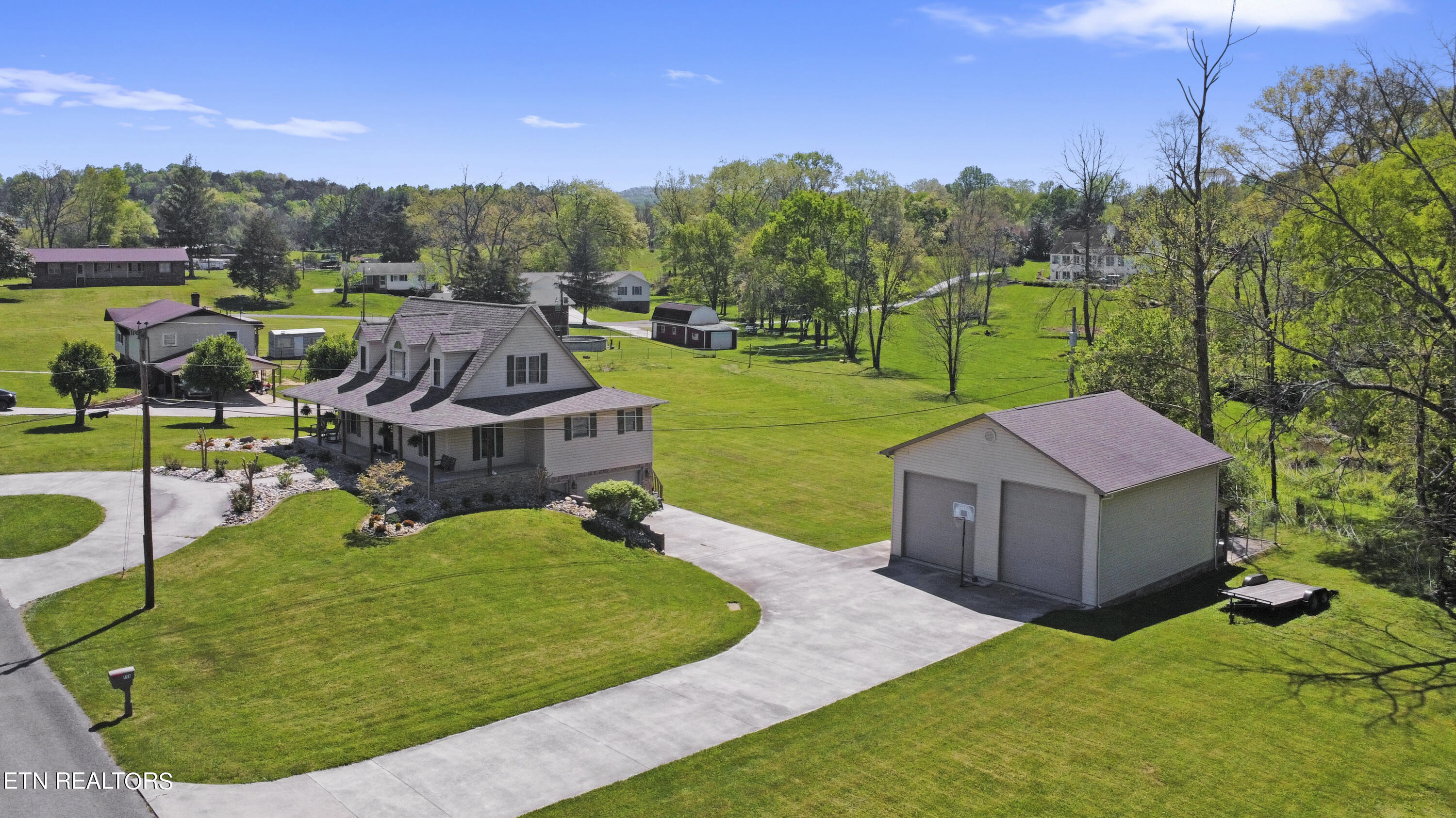 154 E Meadowbrooke Lane, LaFollette