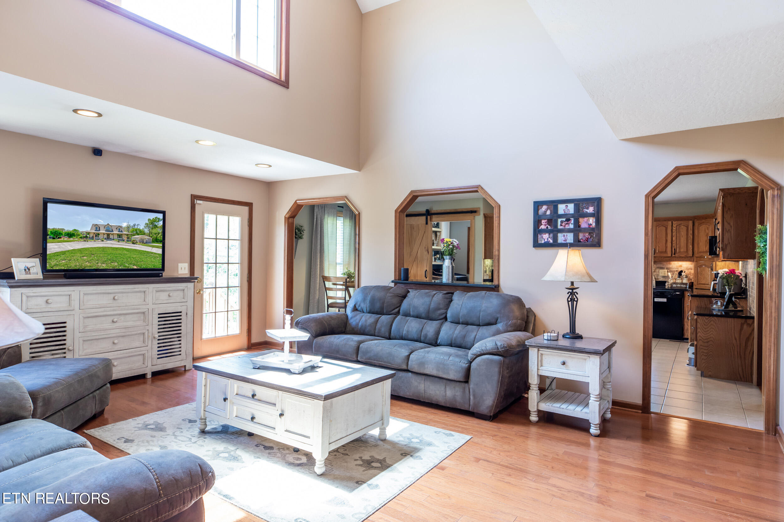 154 E Meadowbrooke Lane, LaFollette