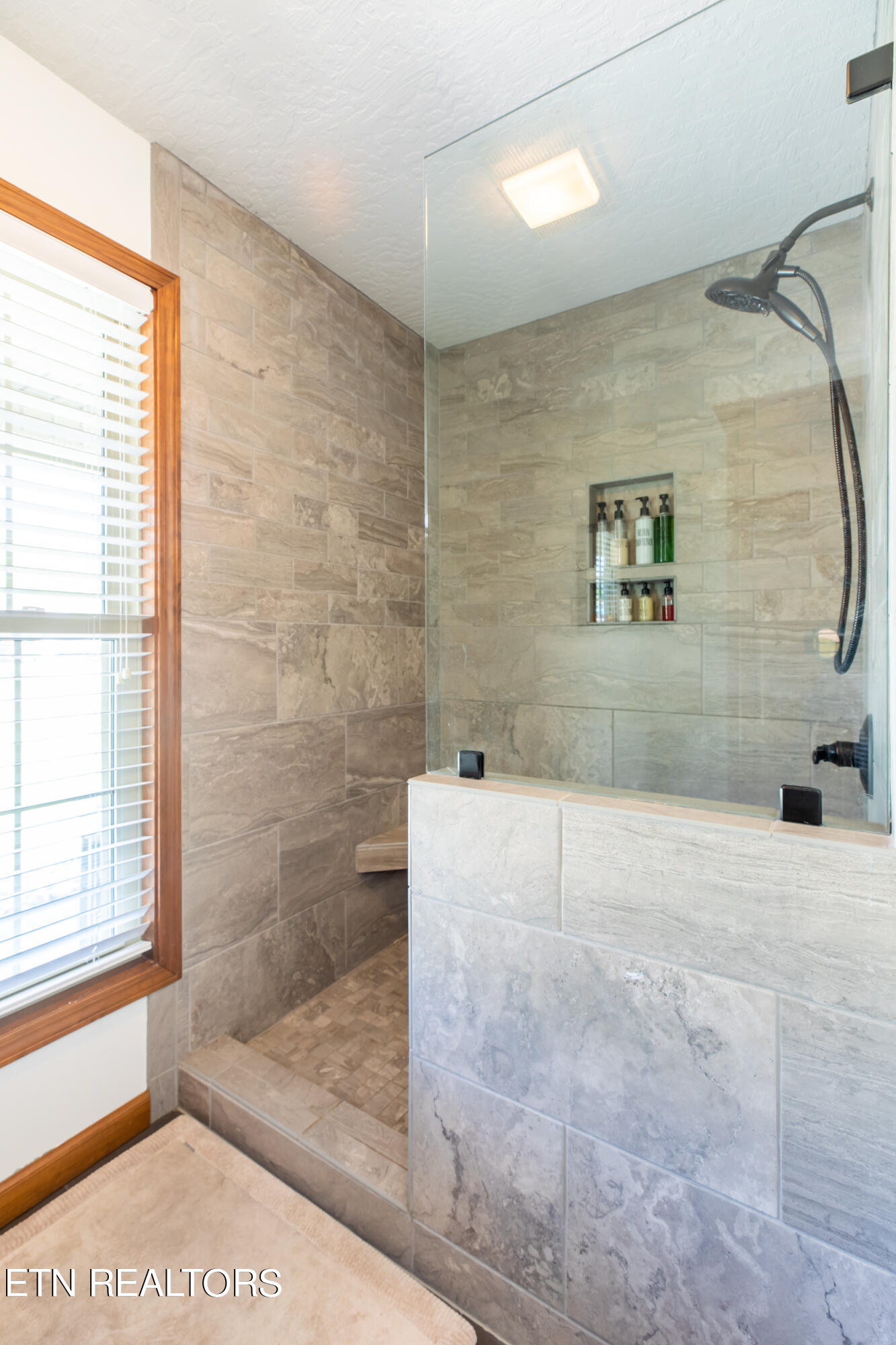 154 E Meadowbrooke Lane, LaFollette