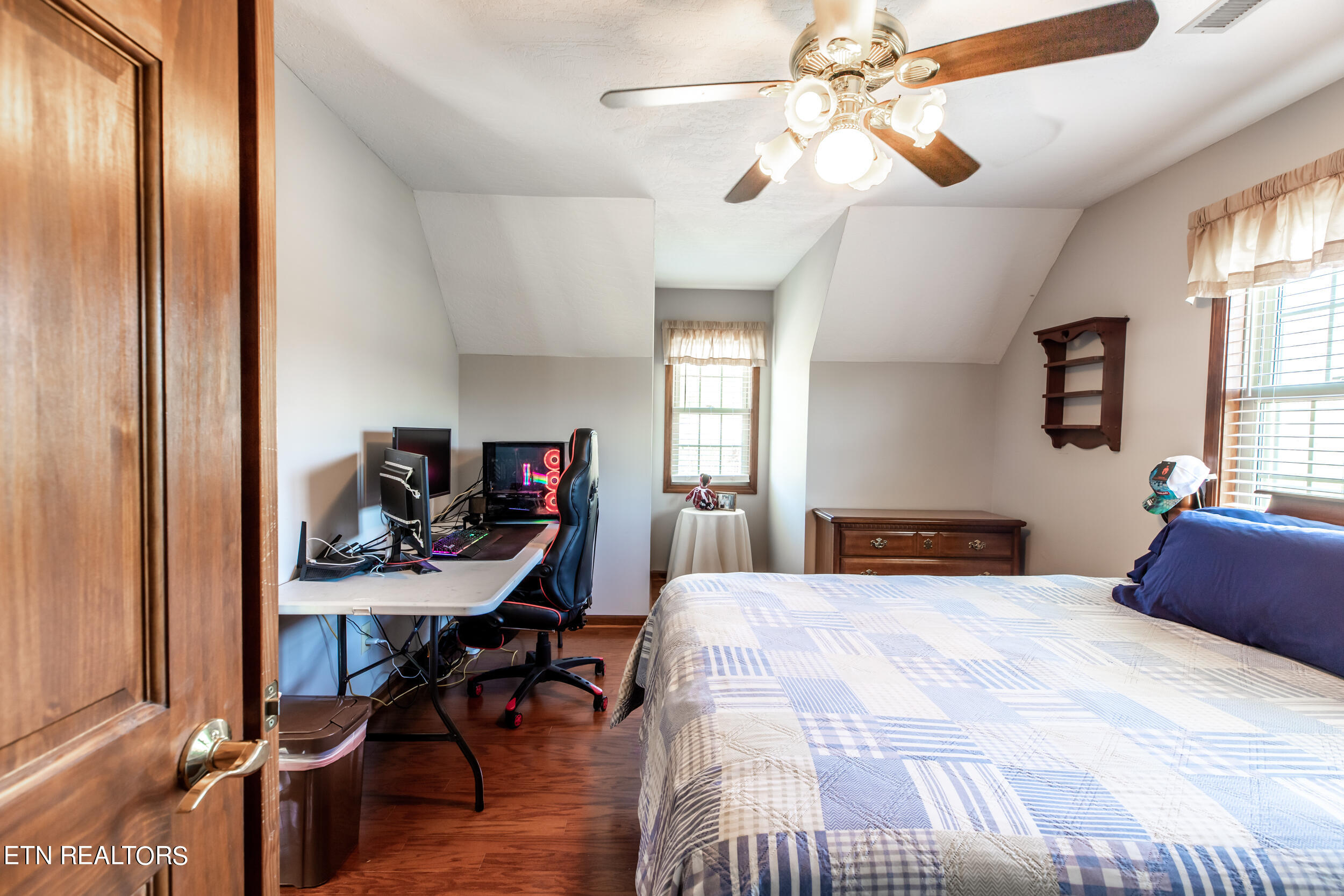 154 E Meadowbrooke Lane, LaFollette