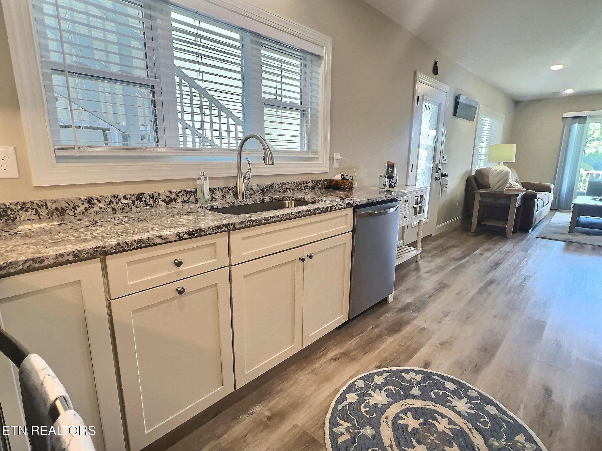 187 North Deer Hill Village Lane, 58B, LaFollette Unit: 58B