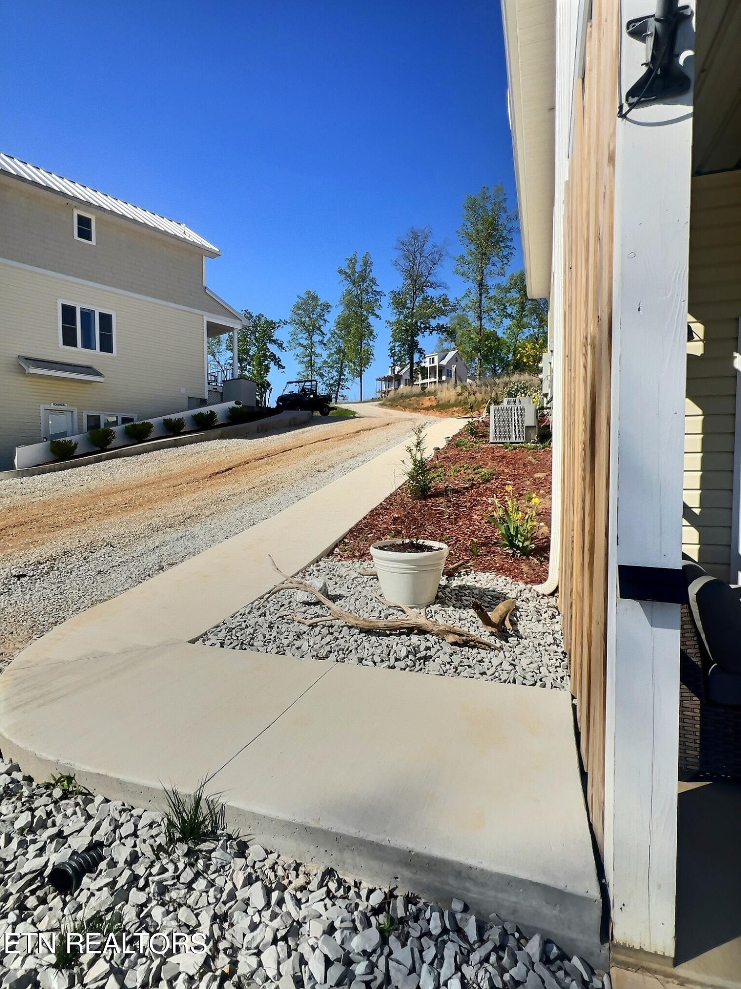 187 North Deer Hill Village Lane, 58B, LaFollette Unit: 58B