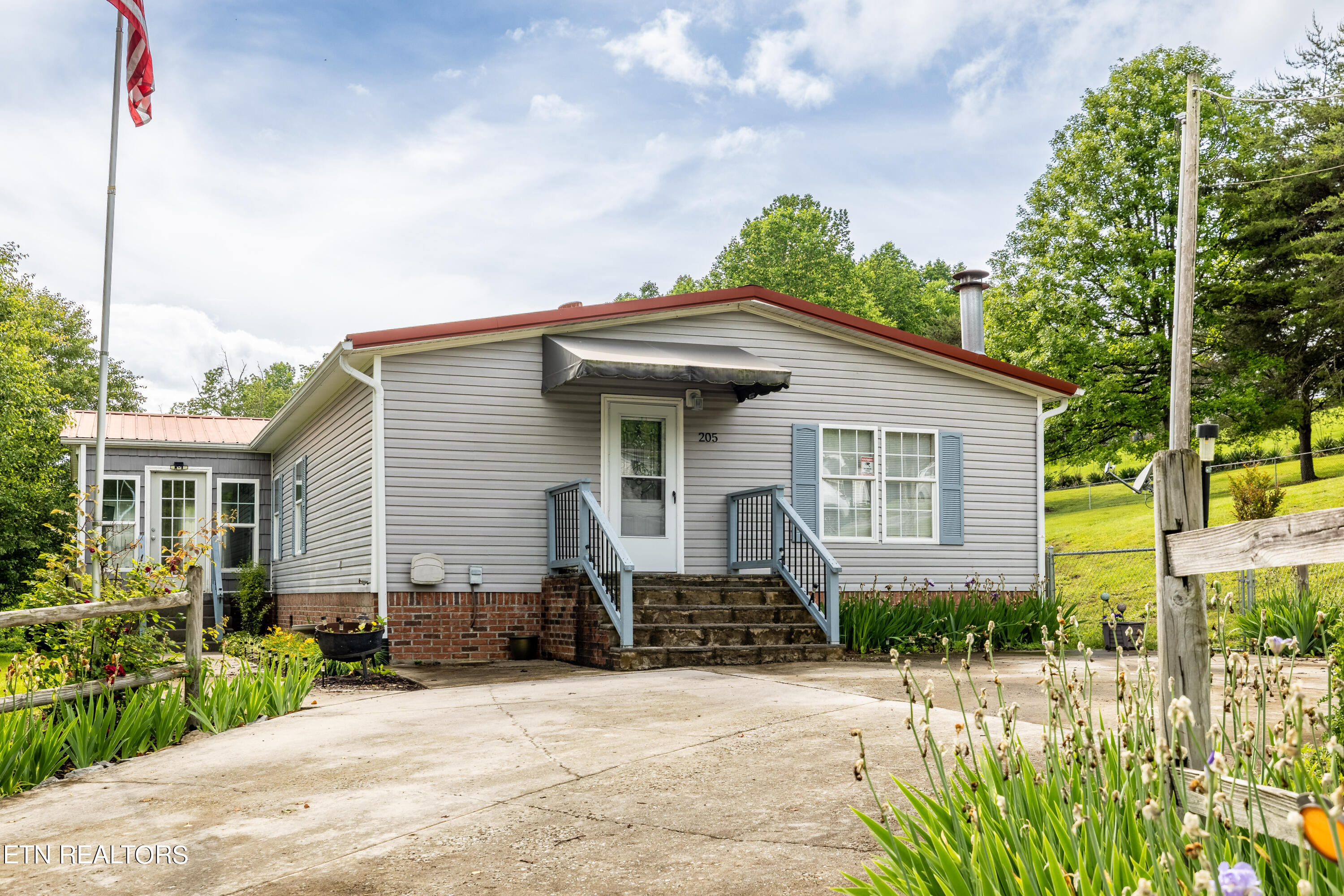 205 Fawn Trail Drive