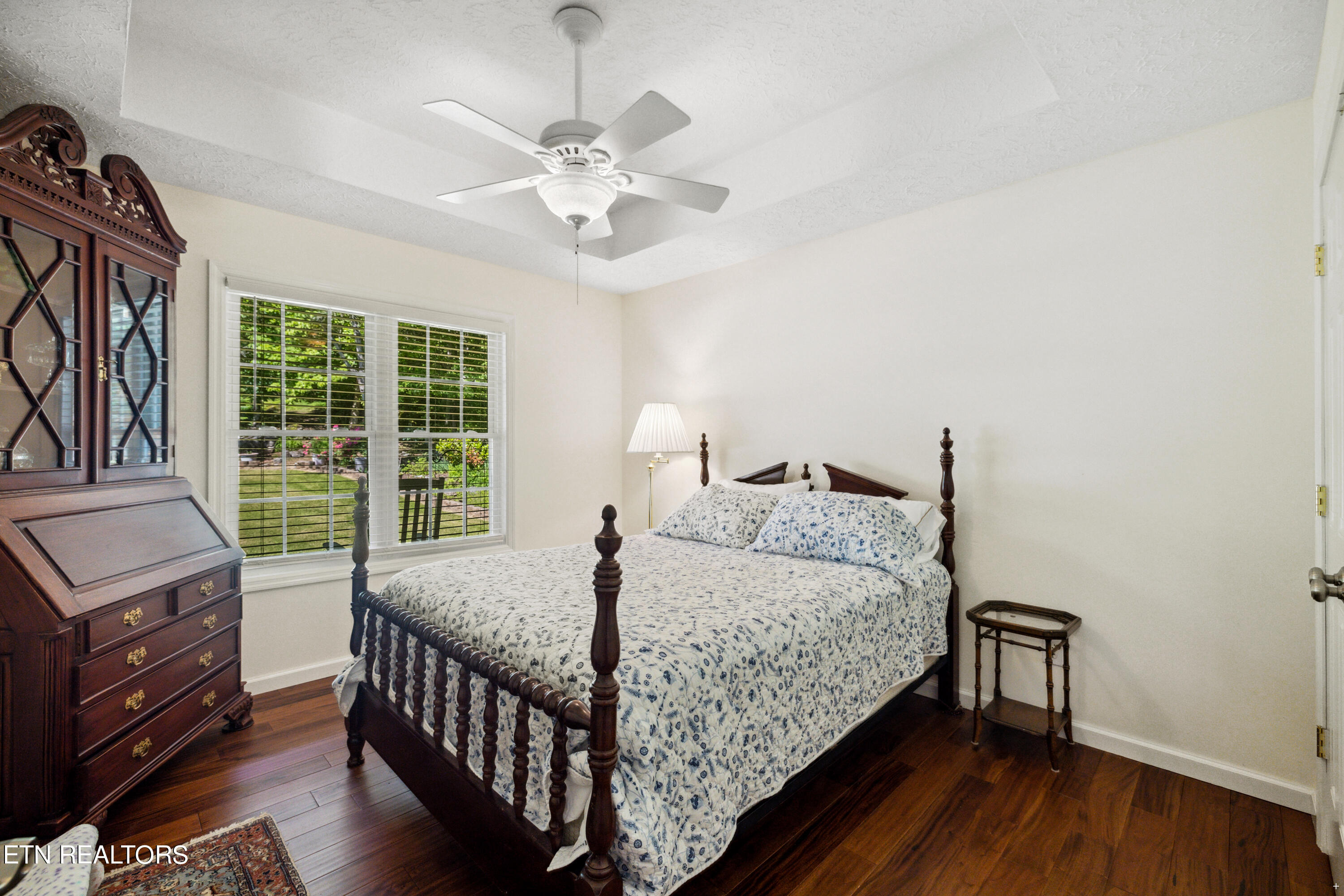 573 E Norris Point Rd, LaFollette