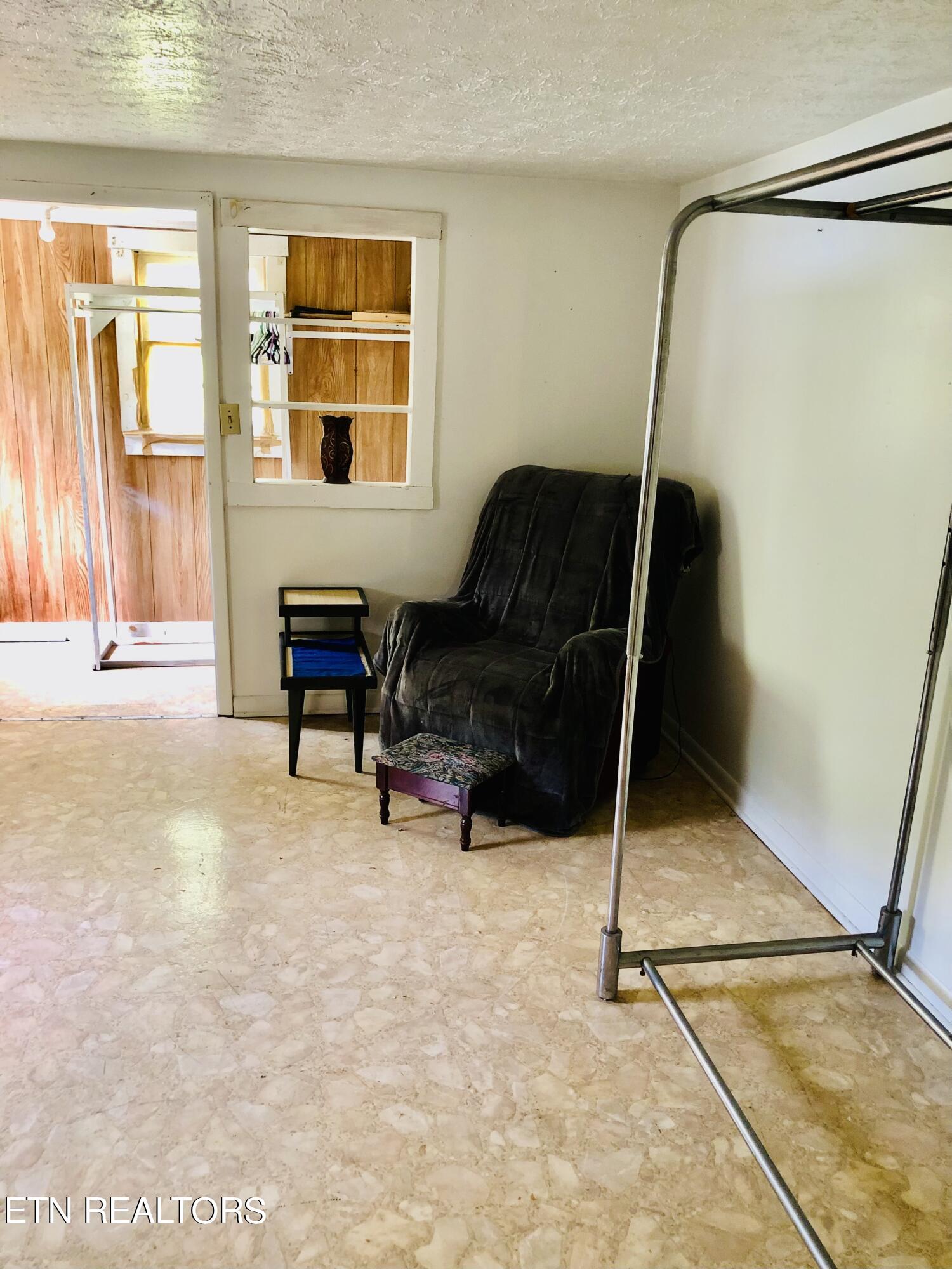 5044 Highway 25, LaFollette