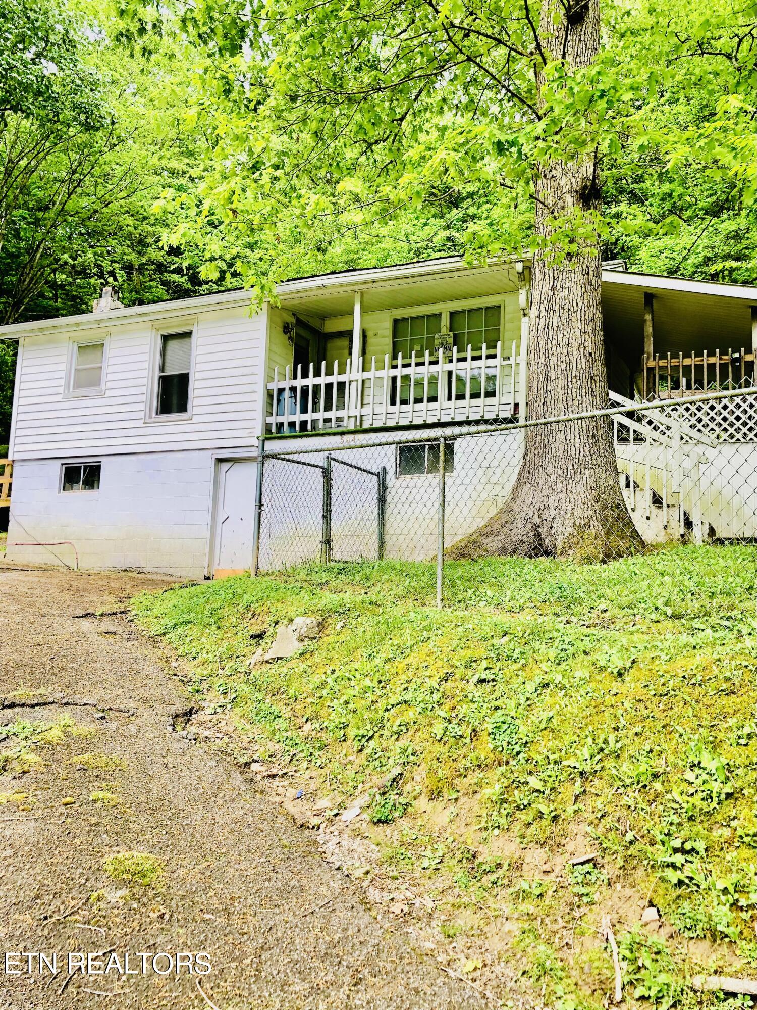 5044 Highway 25, LaFollette