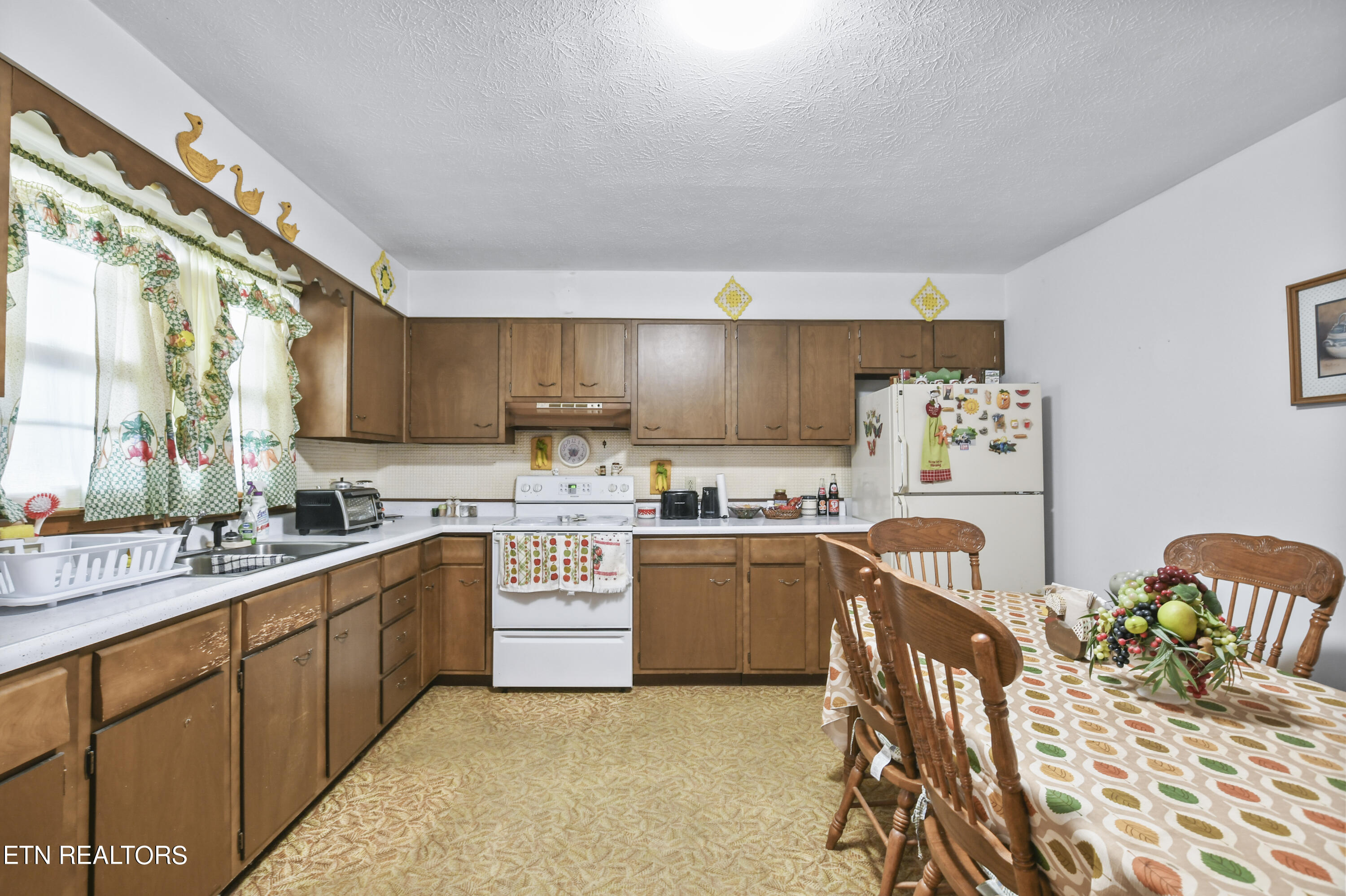 412 Wildwood Circle, LaFollette