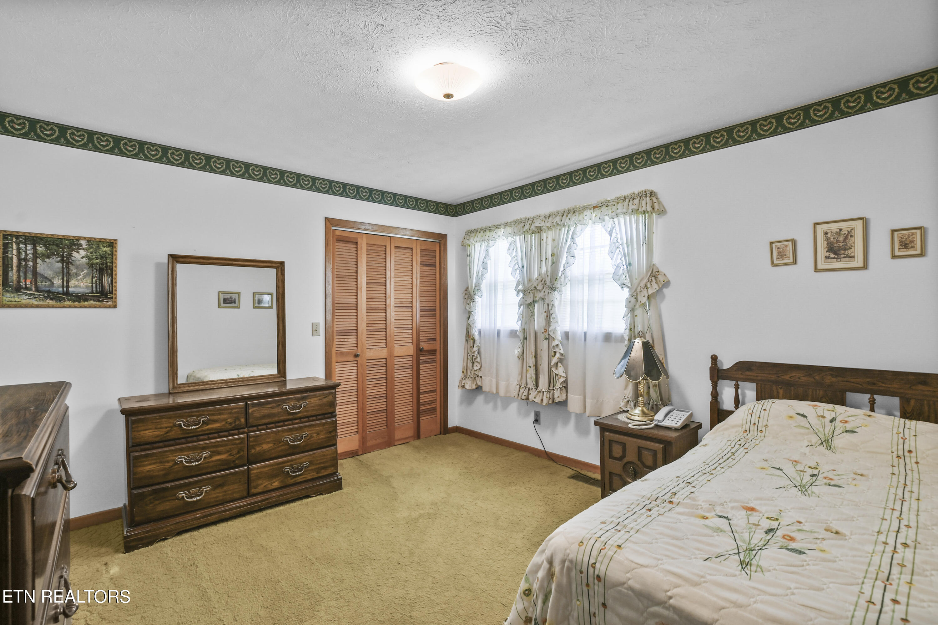 412 Wildwood Circle, LaFollette