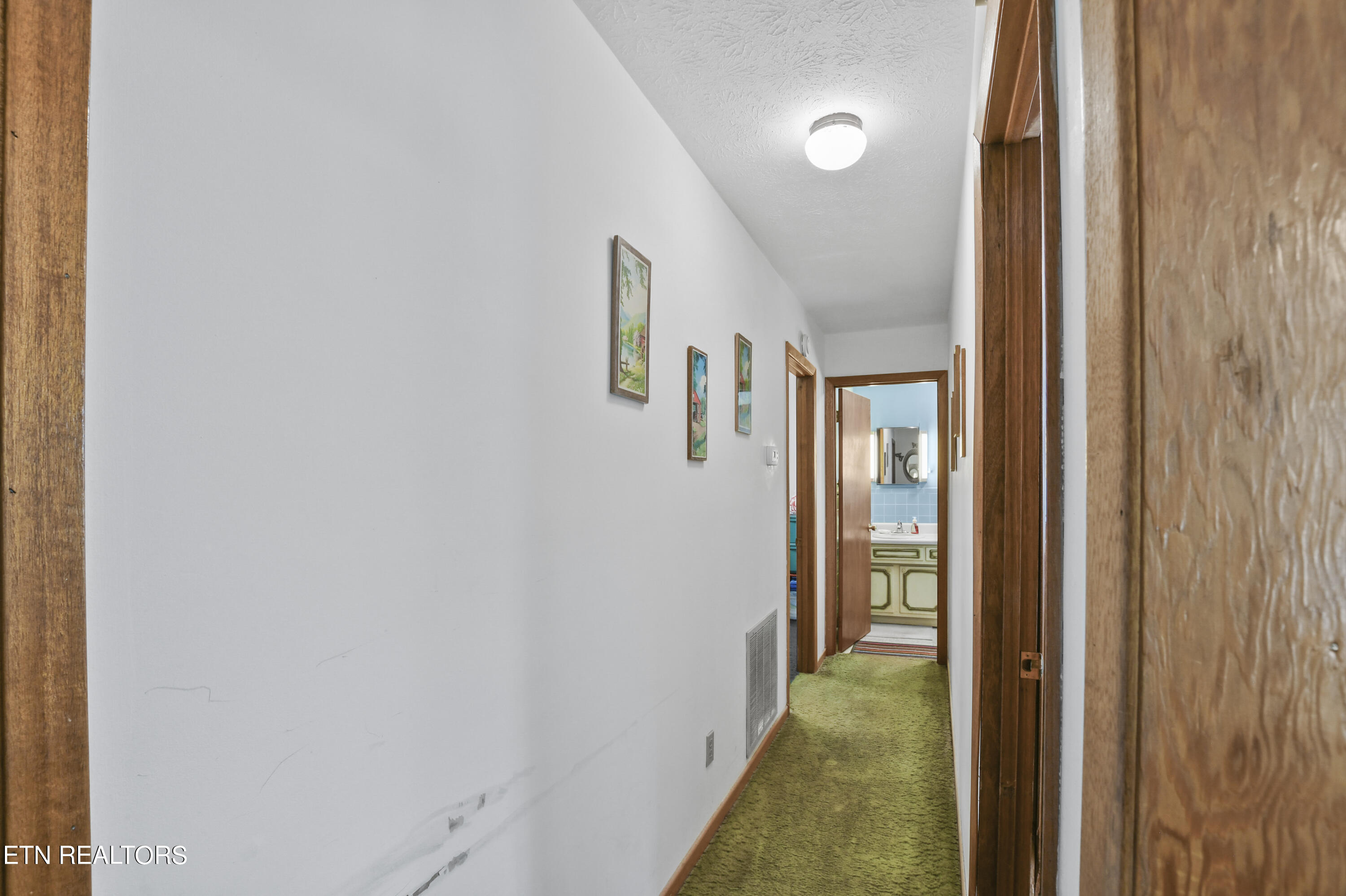 412 Wildwood Circle, LaFollette