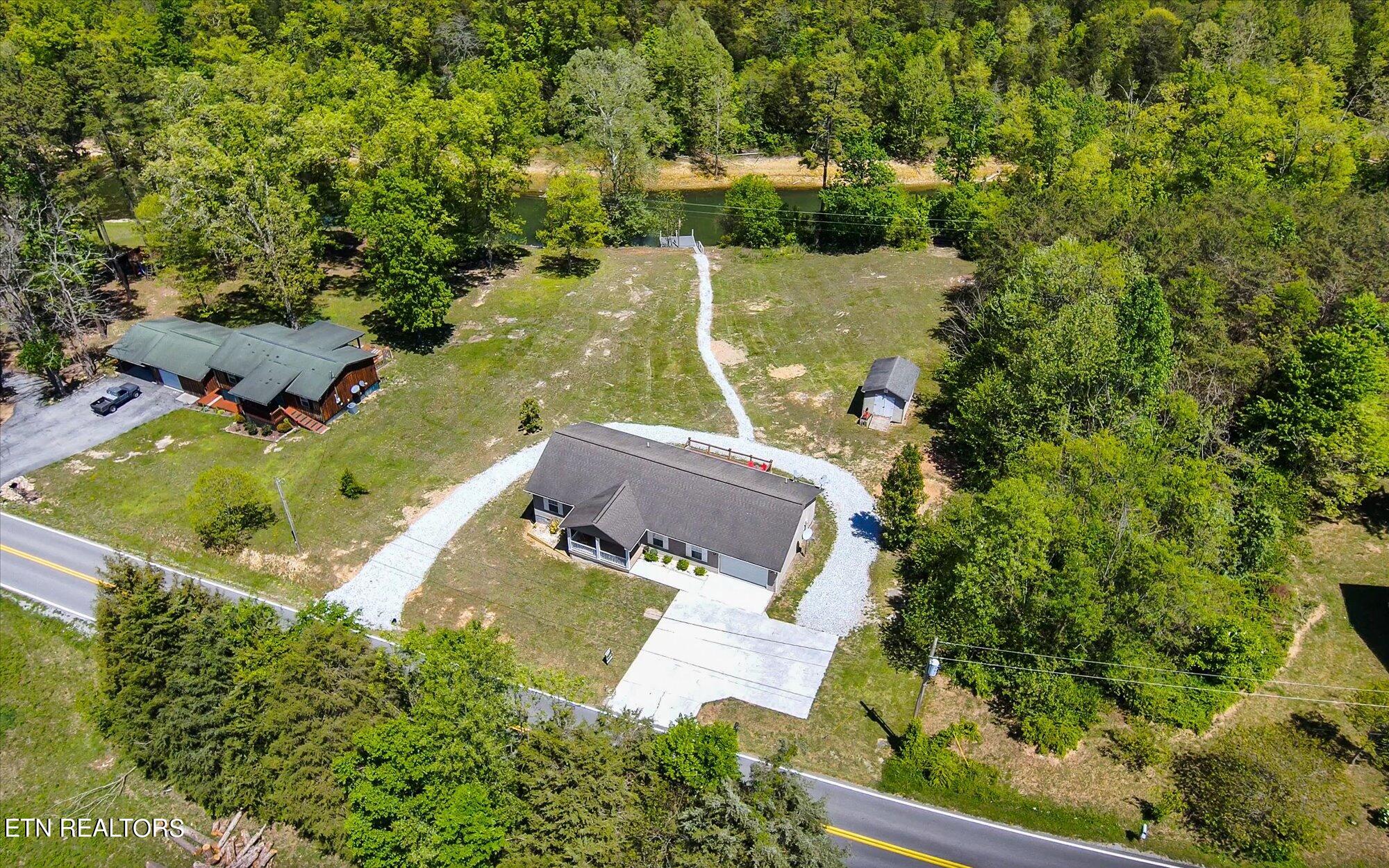 347 Flat Hollow Rd