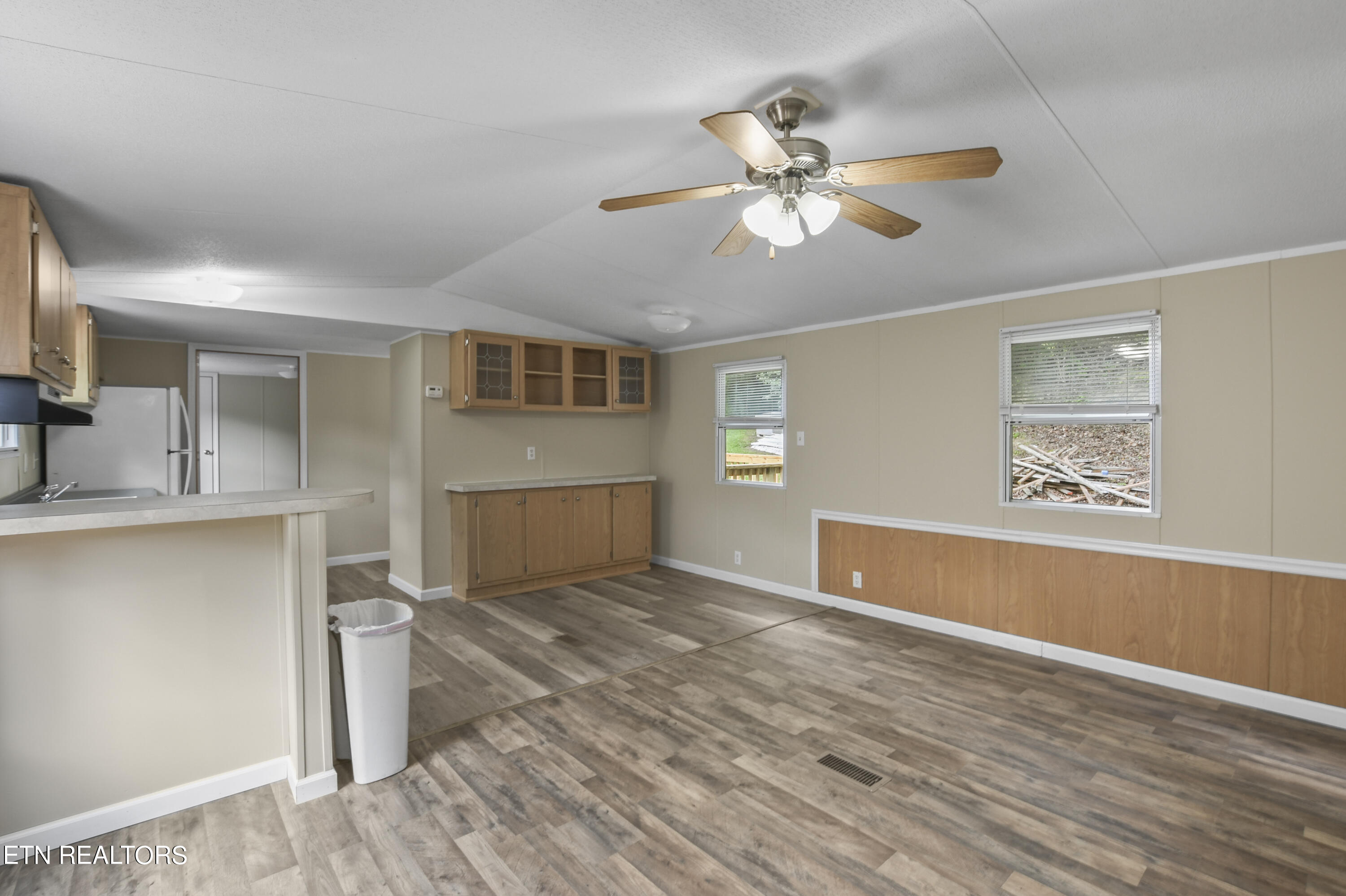 222 Kenwood Lane, LaFollette