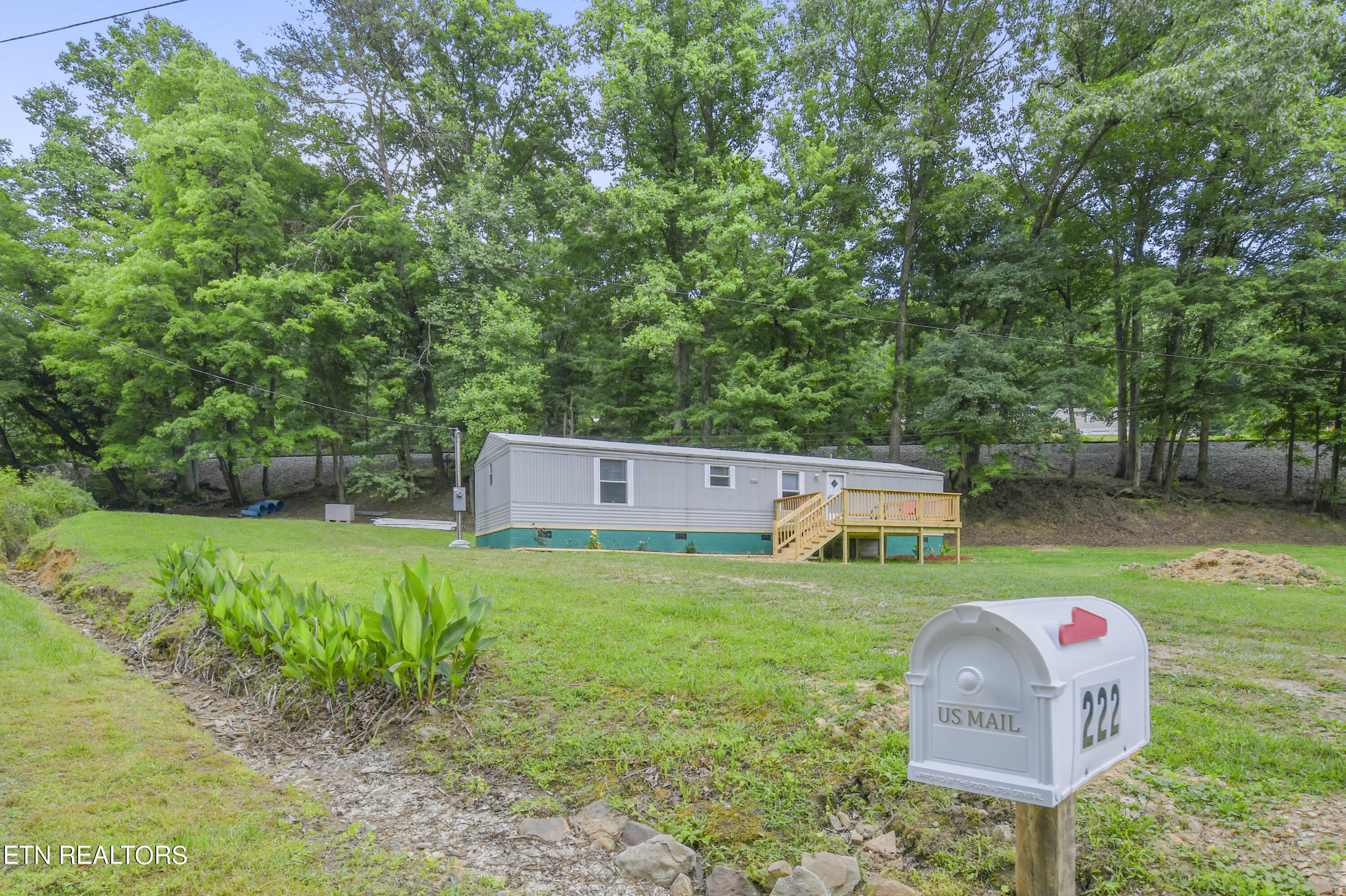 222 Kenwood Lane, LaFollette