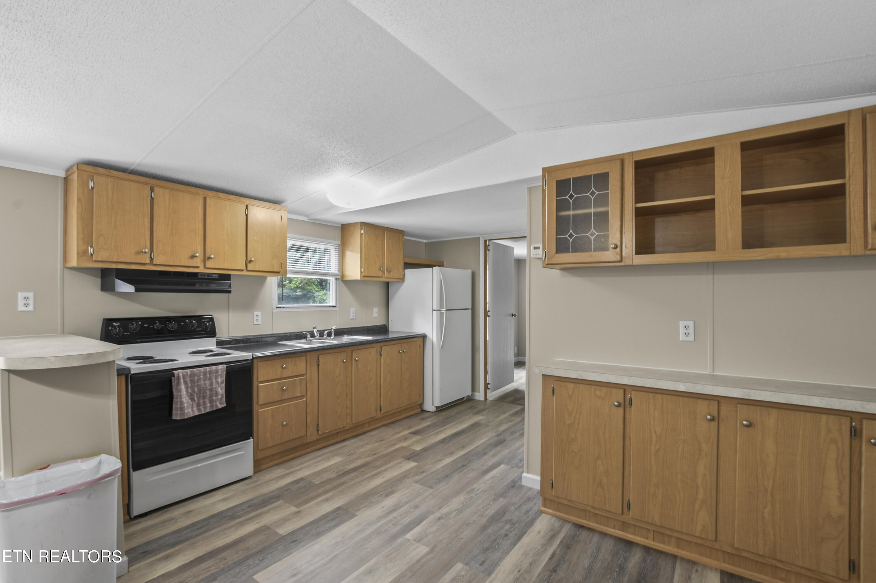 222 Kenwood Lane, LaFollette