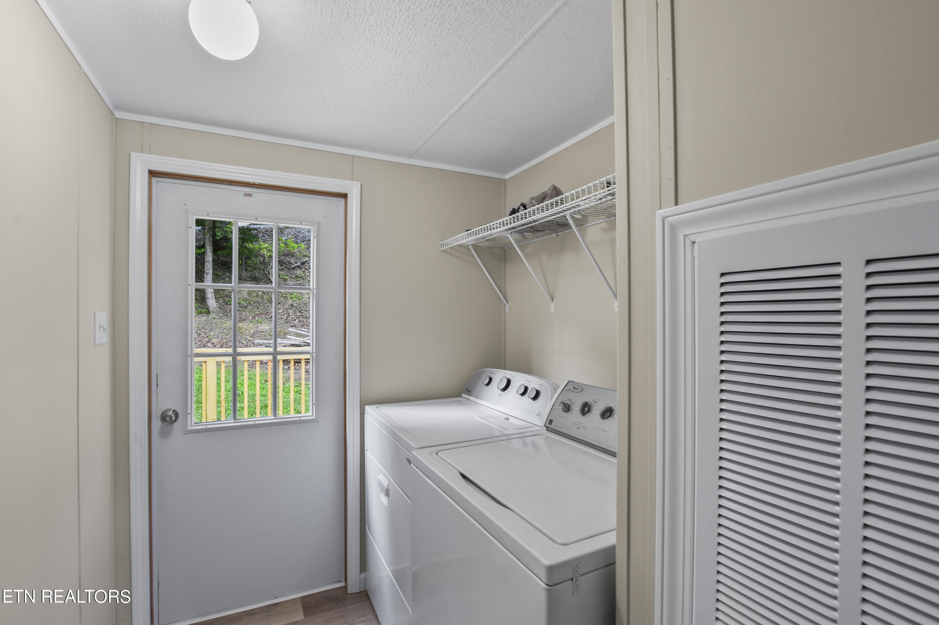 222 Kenwood Lane, LaFollette