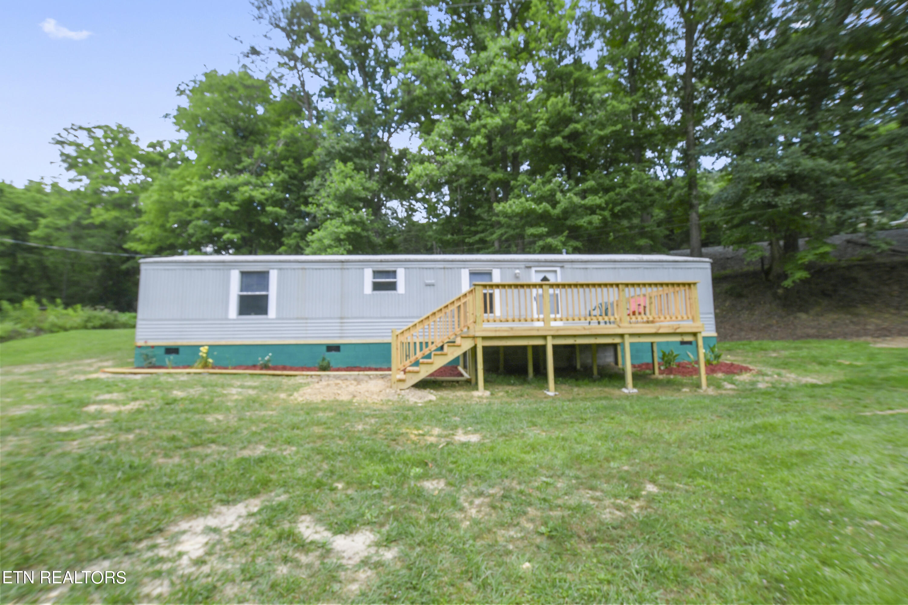 222 Kenwood Lane, LaFollette