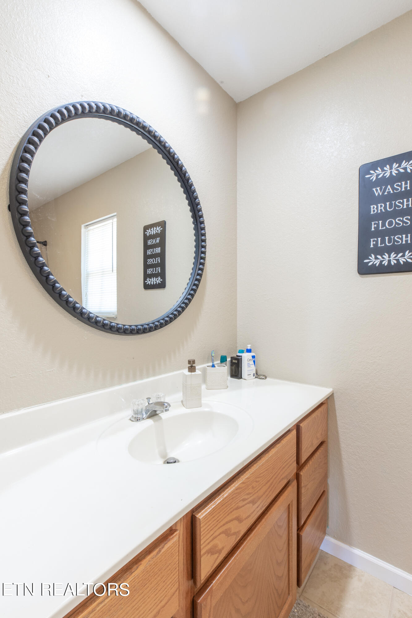 210 Sandy Circle, LaFollette