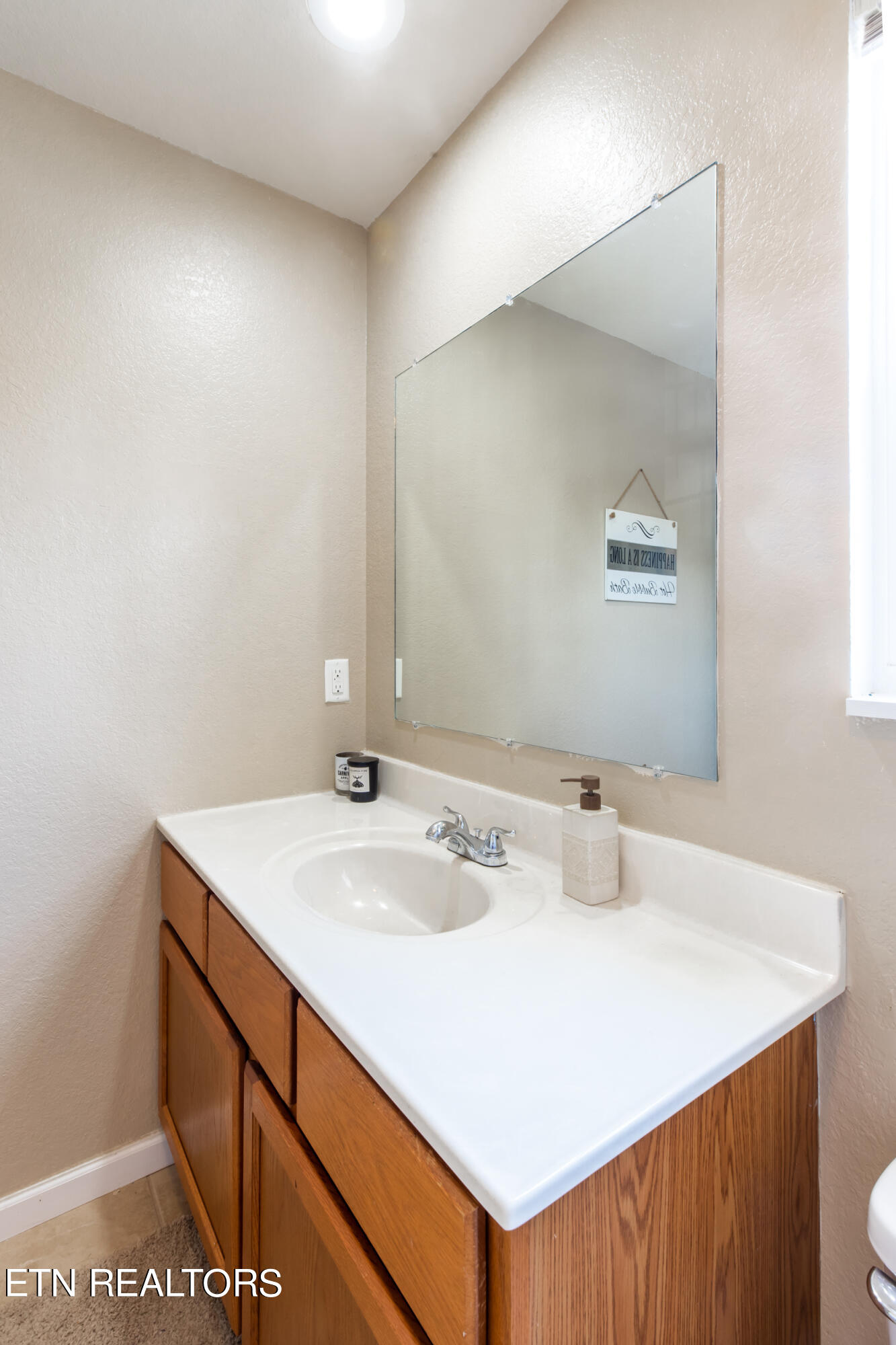 210 Sandy Circle, LaFollette