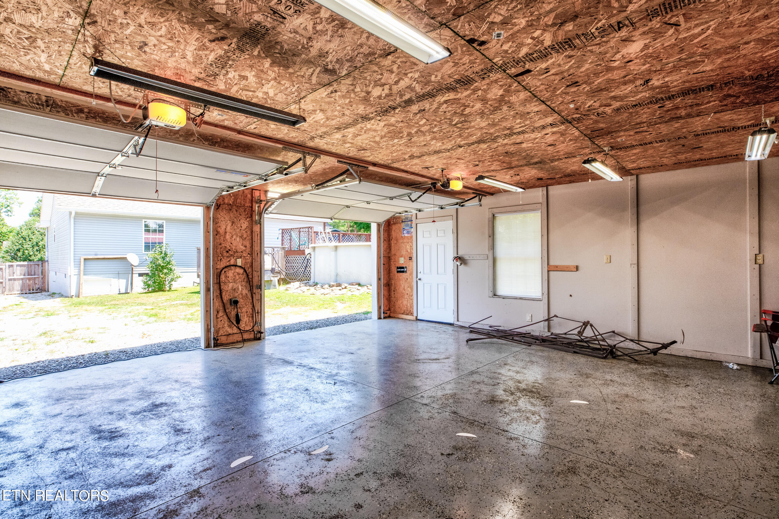 210 Sandy Circle, LaFollette