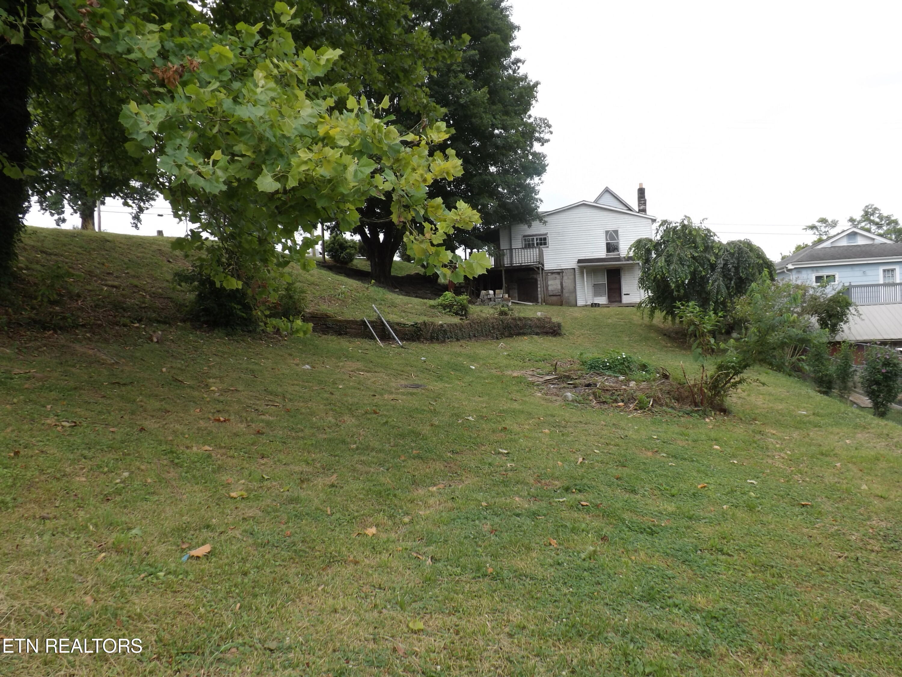 311 S CUMBERLAND Ave, LaFollette