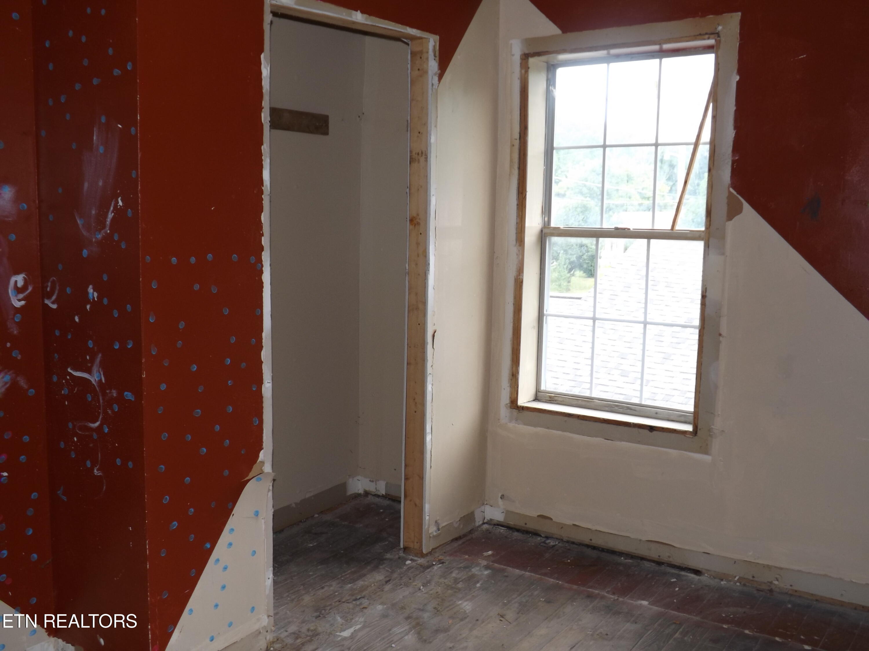 311 S CUMBERLAND Ave, LaFollette