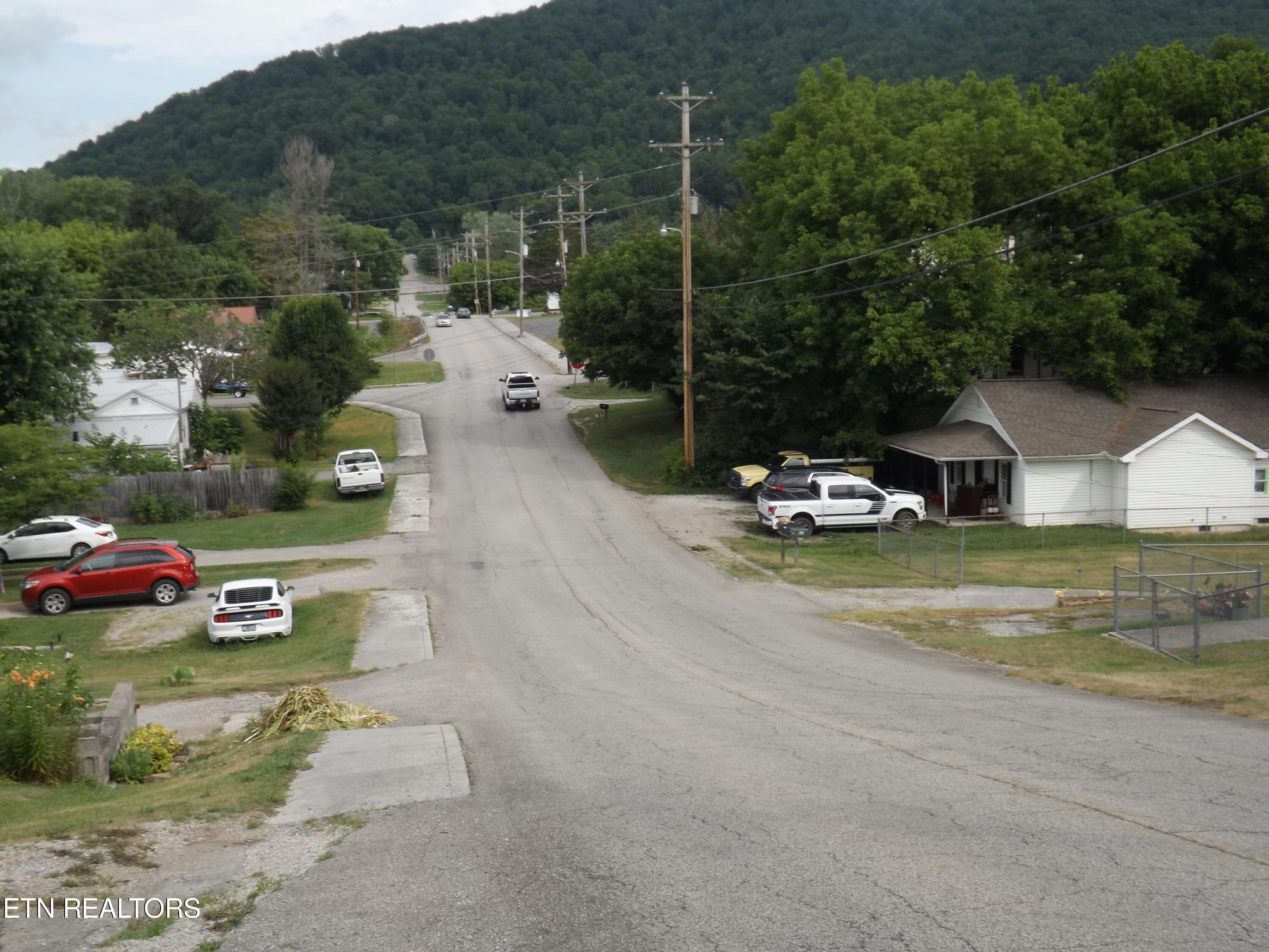 311 S CUMBERLAND Ave, LaFollette