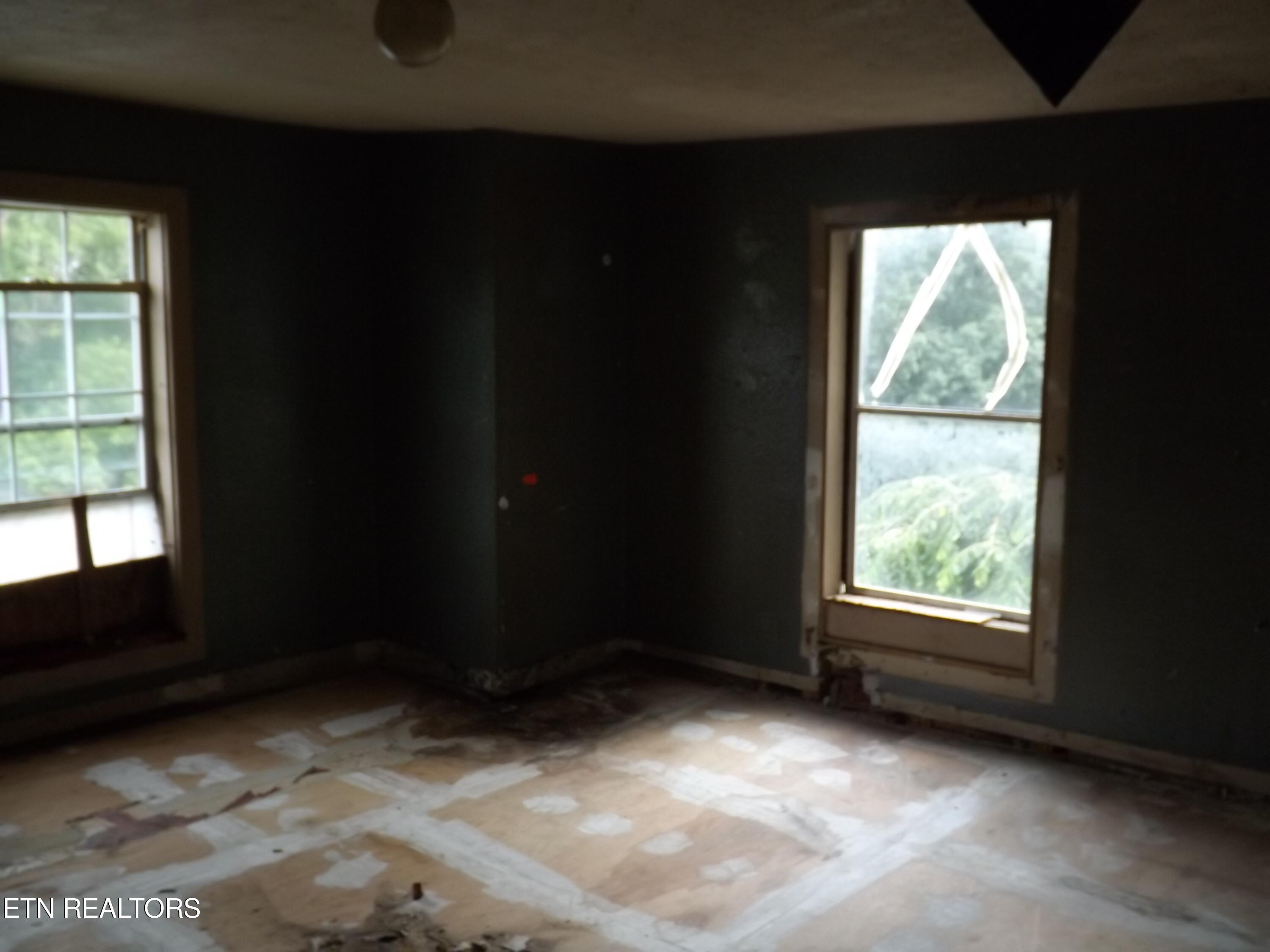 311 S CUMBERLAND Ave, LaFollette