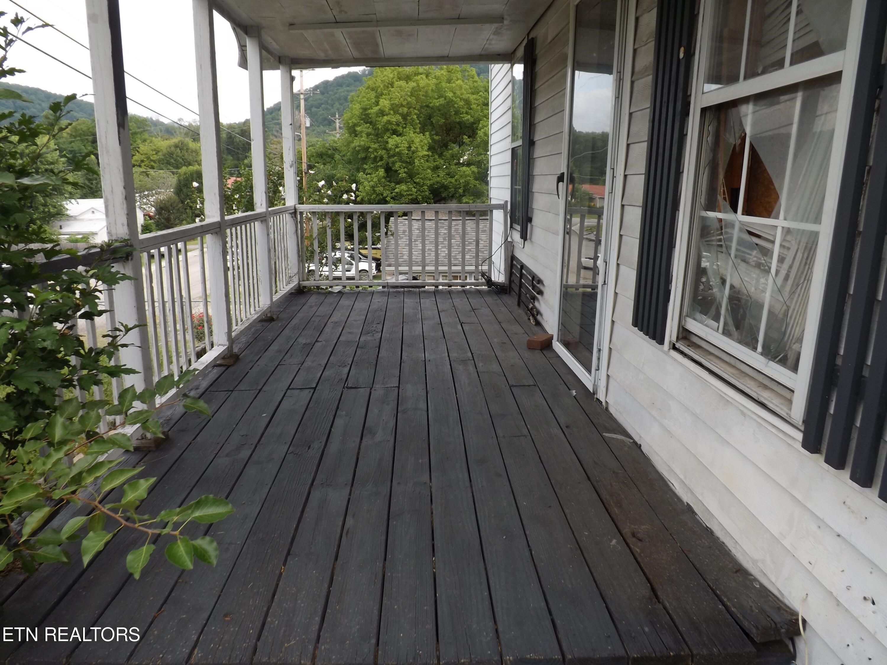 311 S CUMBERLAND Ave, LaFollette