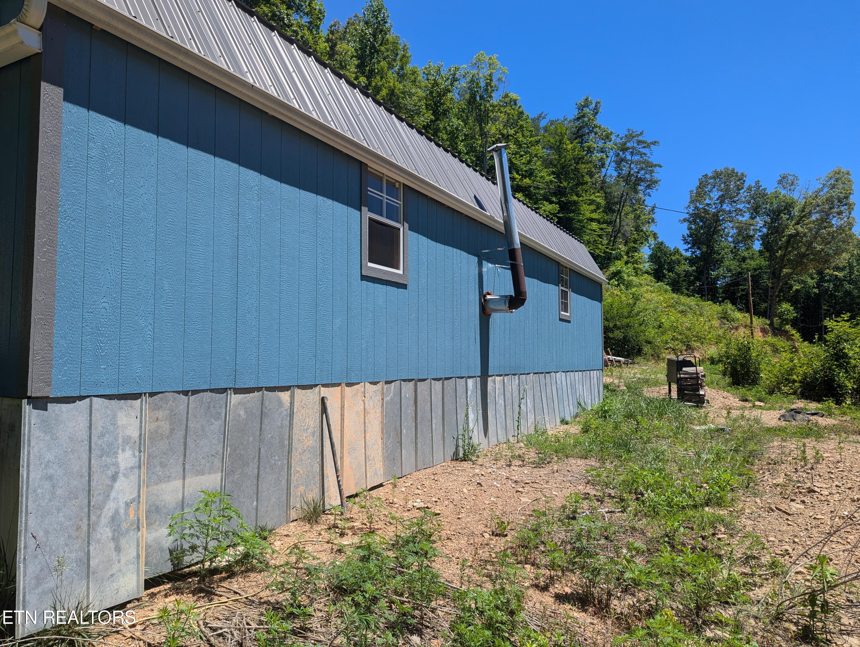 1037 Little Valley Rd