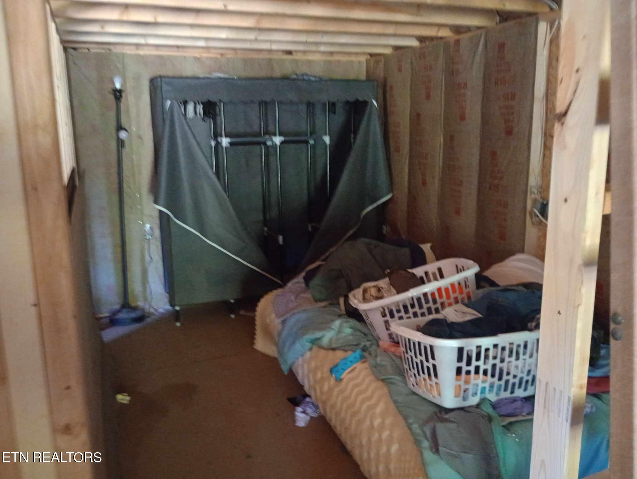 1037 Little Valley Rd