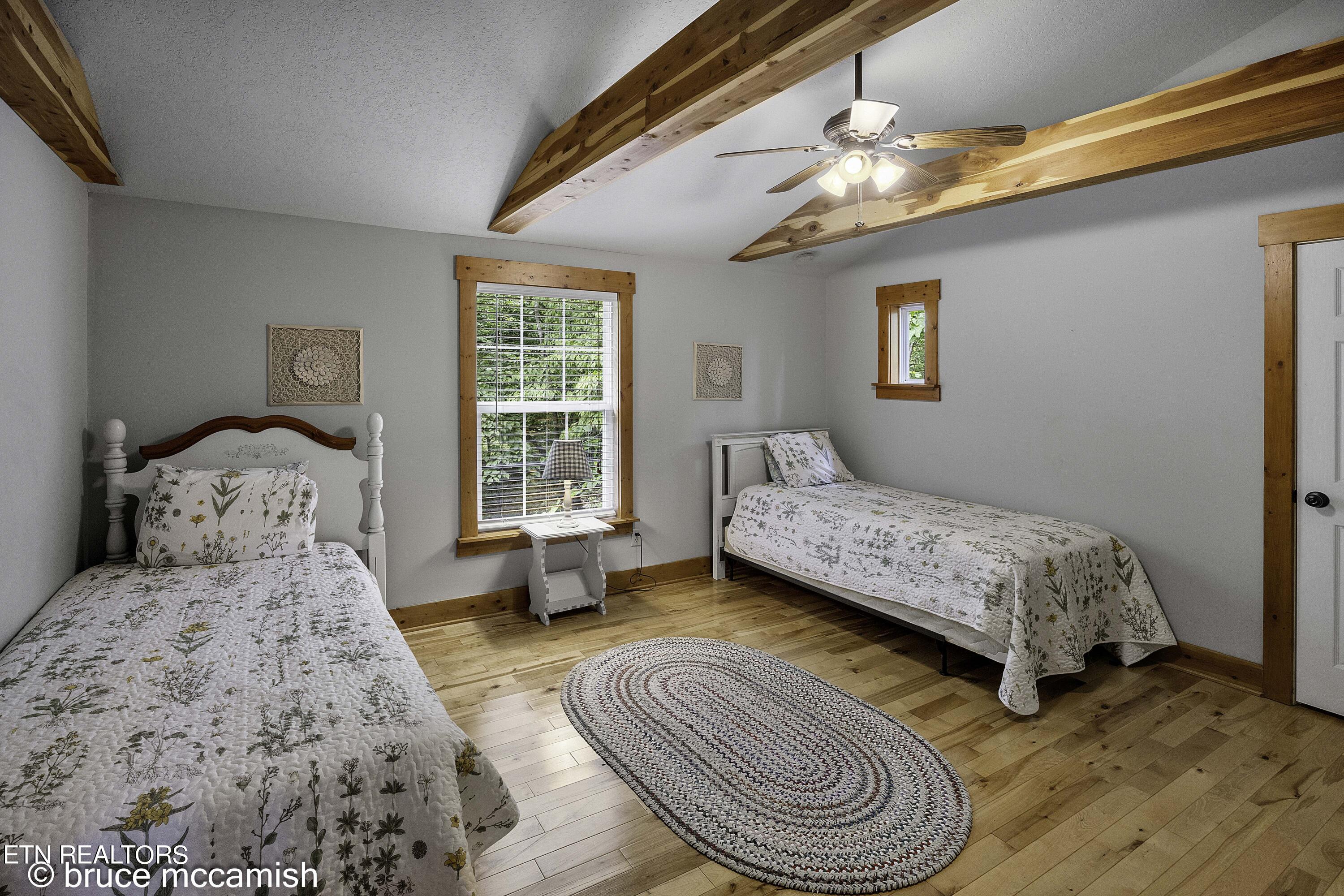 536 E Norris Point Rd, LaFollette