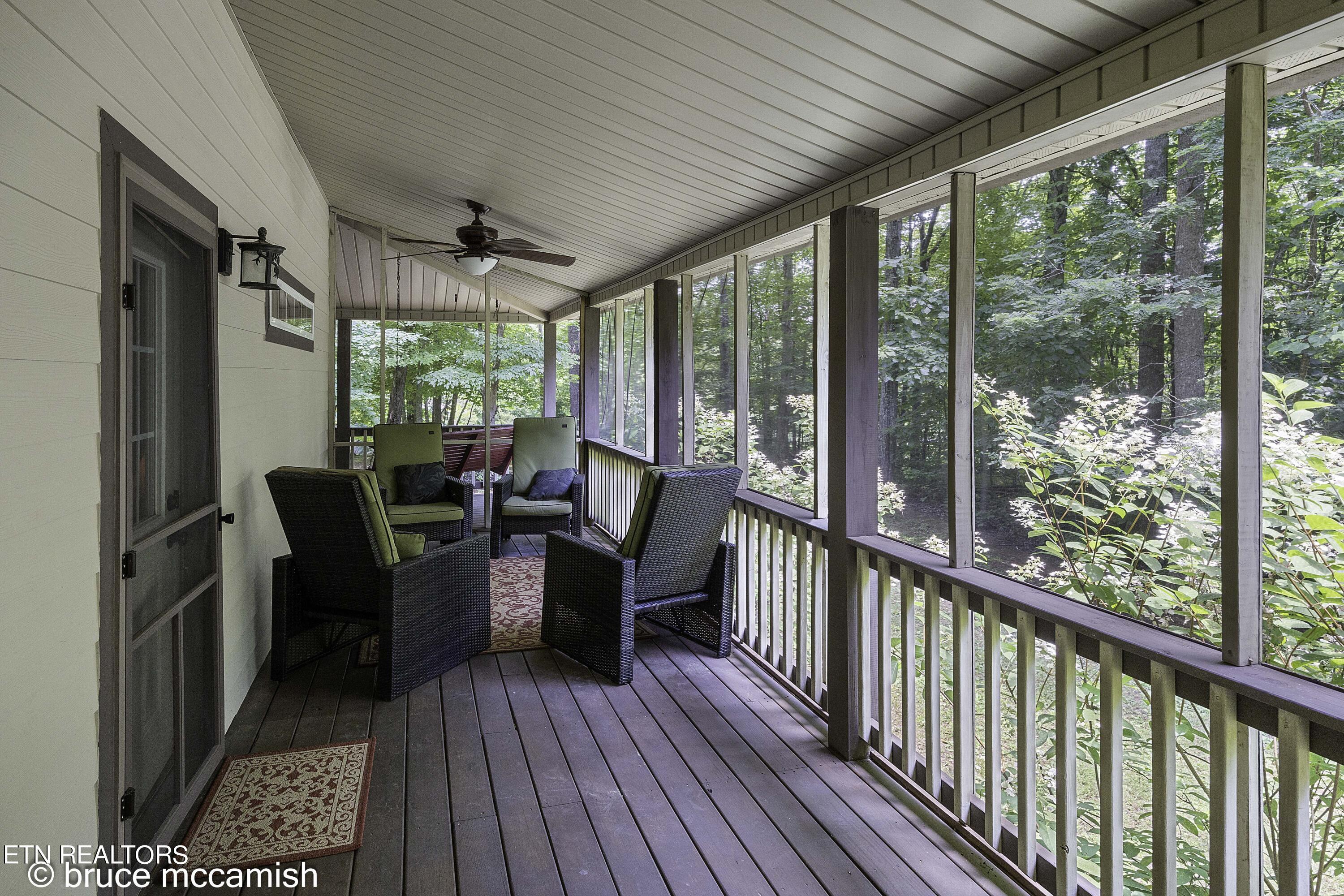 536 E Norris Point Rd, LaFollette