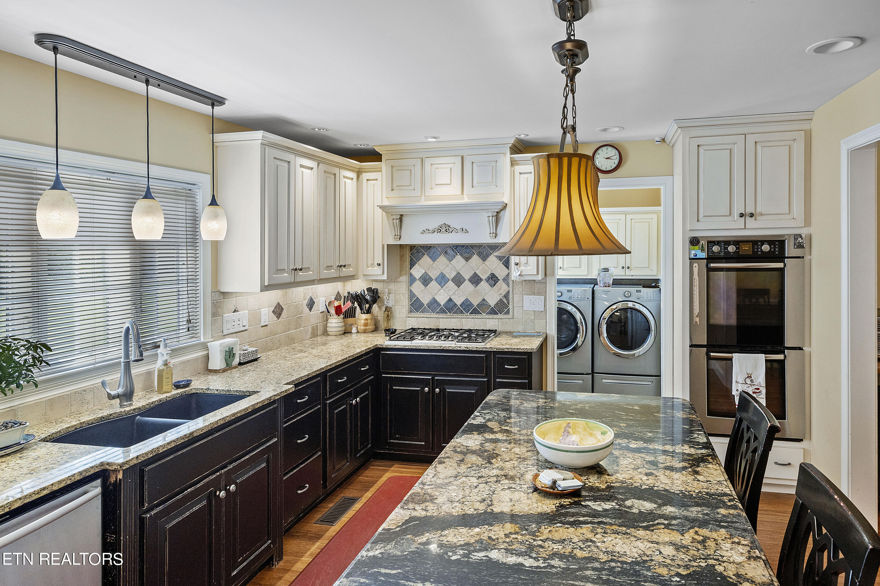 704 Claiborne Rd, LaFollette