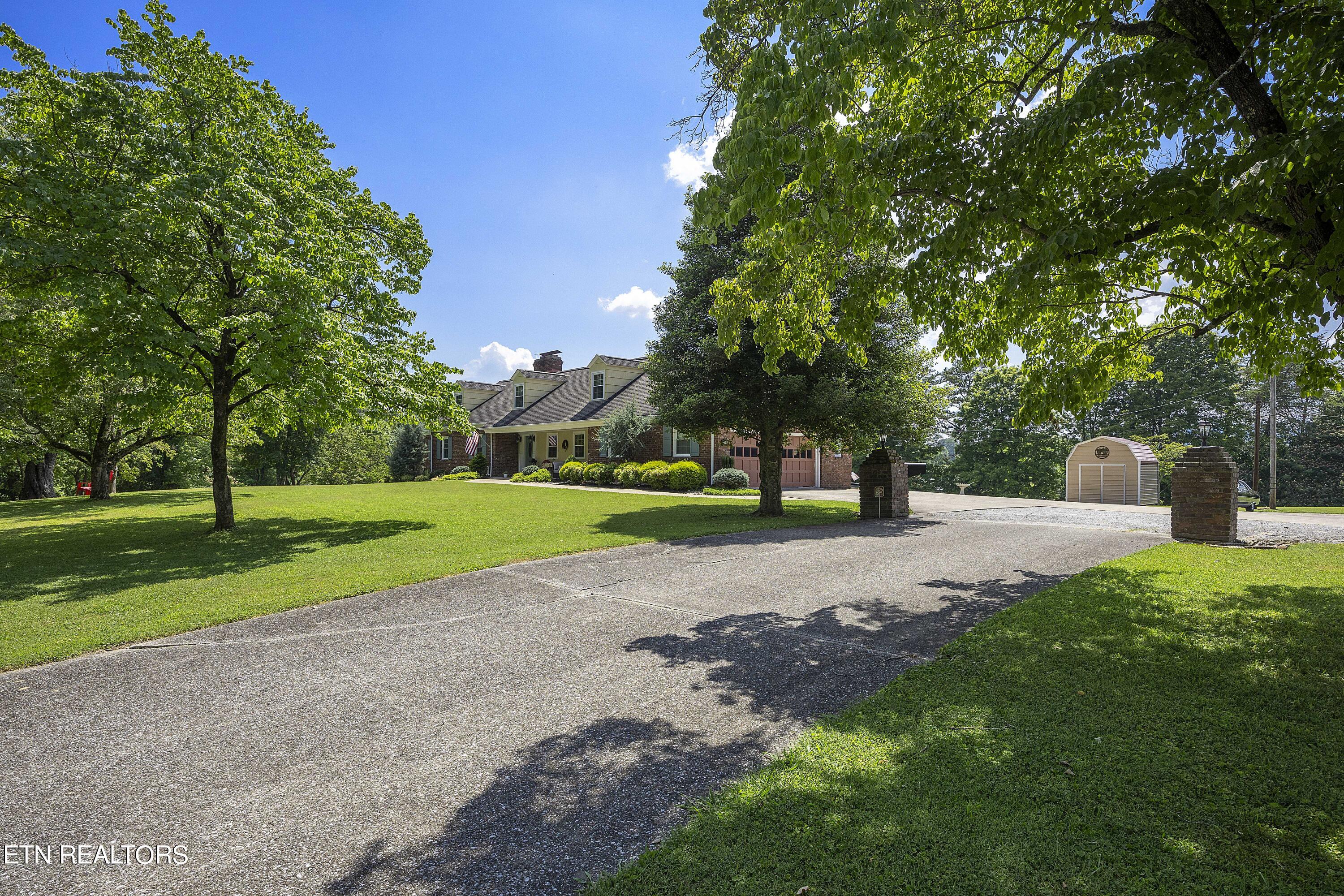 704 Claiborne Rd, LaFollette