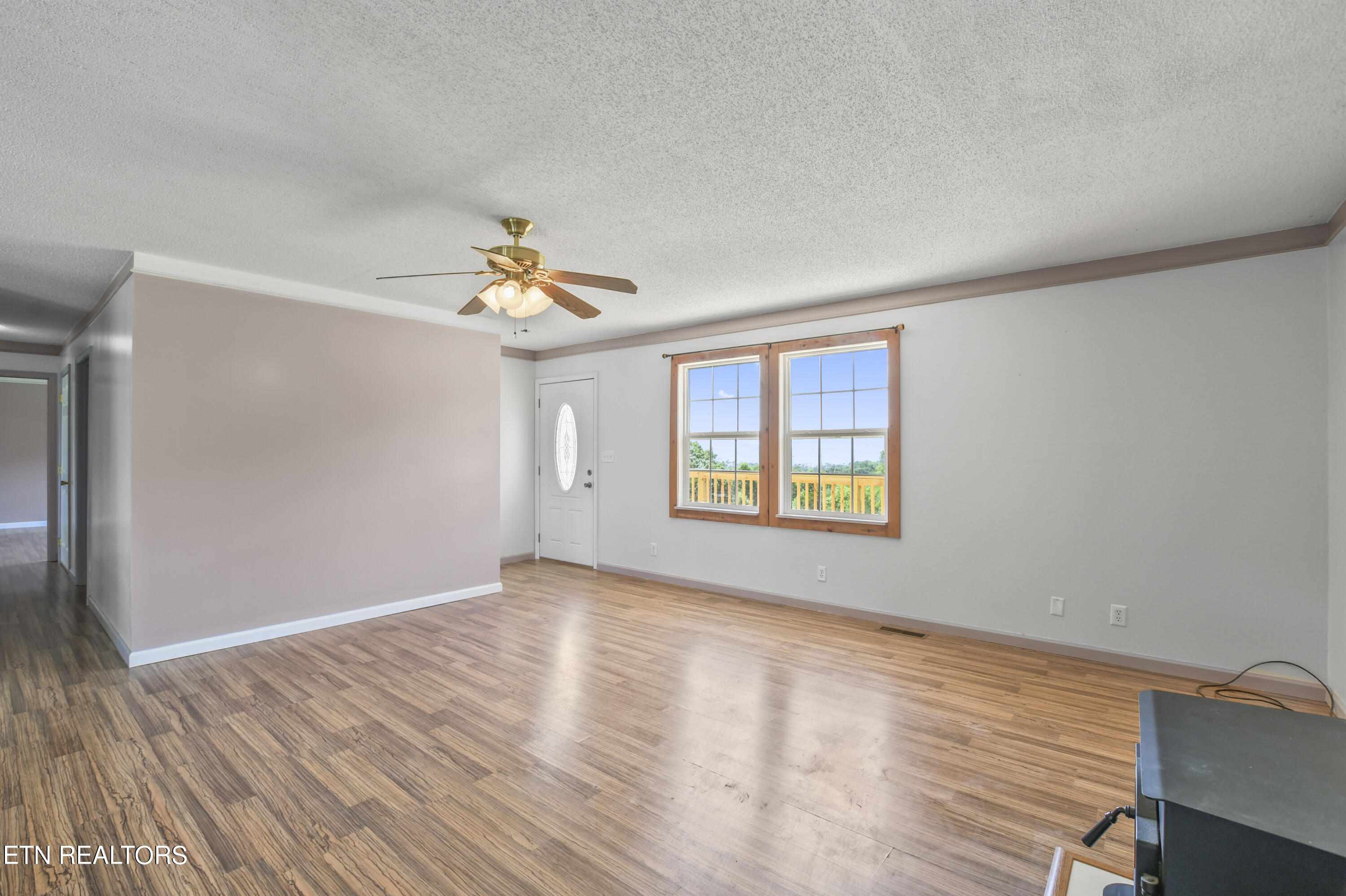 360 Cross Creek Lane Lane, LaFollette