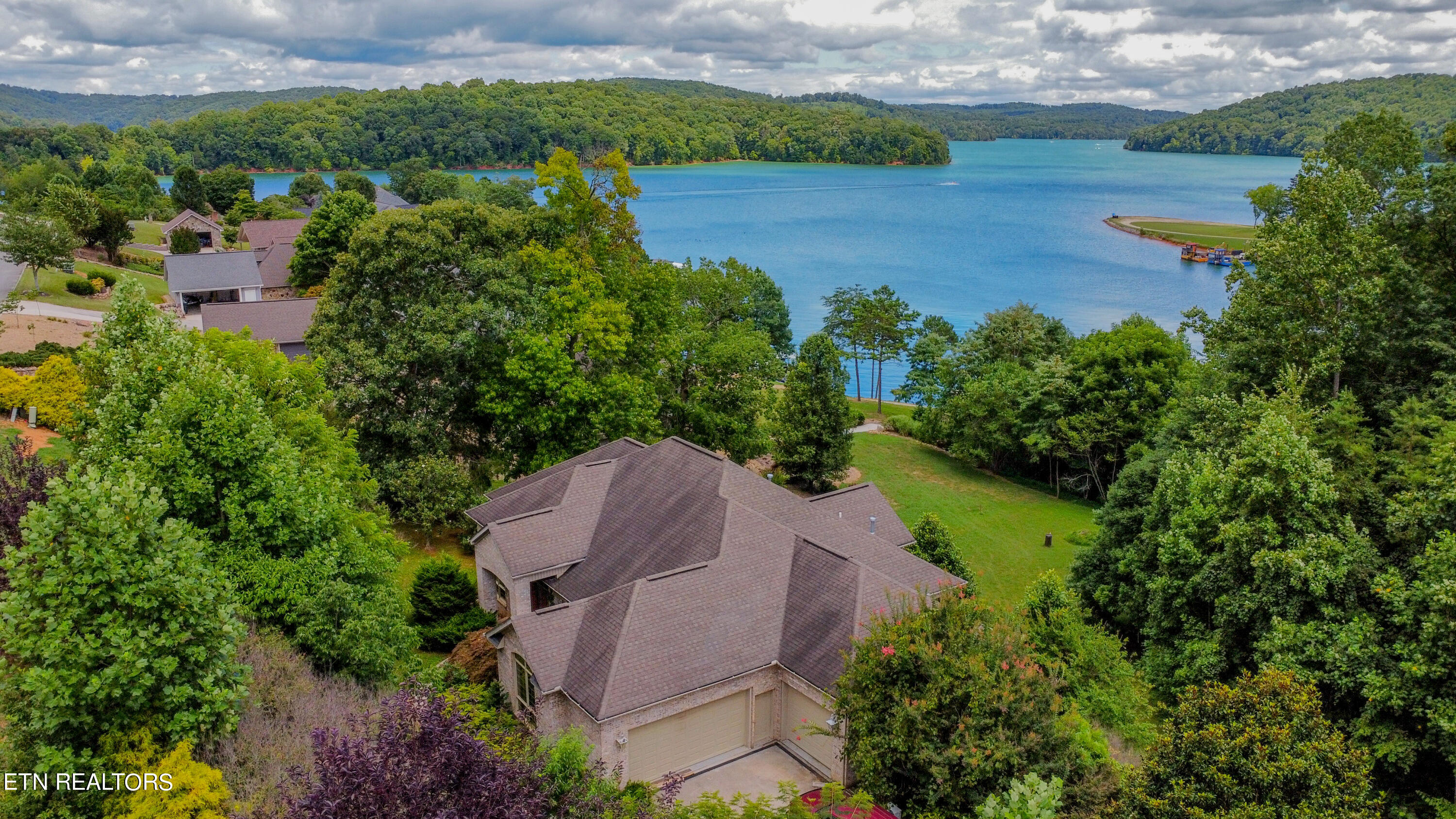 216 Norris Crest Drive, LaFollette