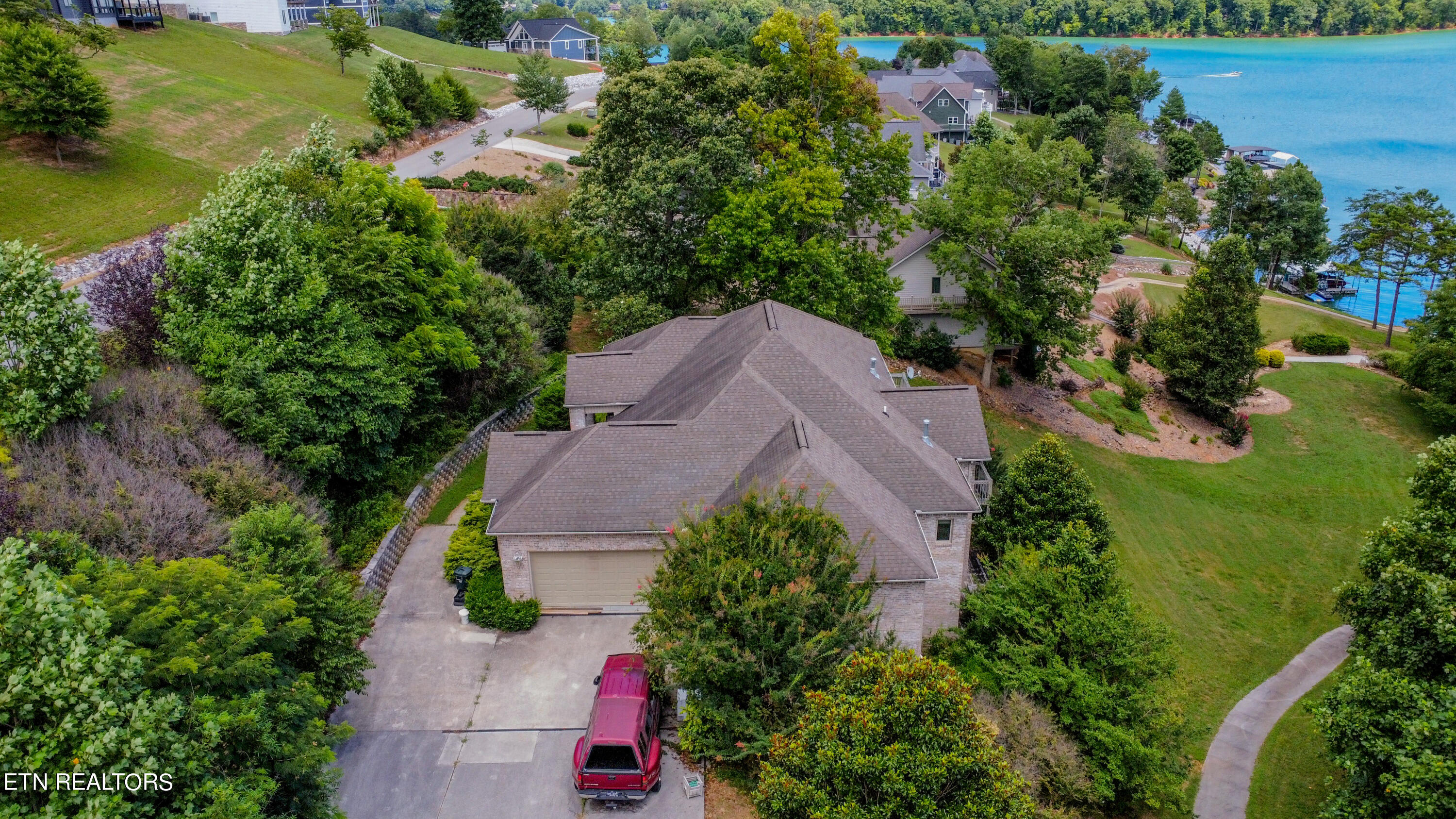 216 Norris Crest Drive, LaFollette