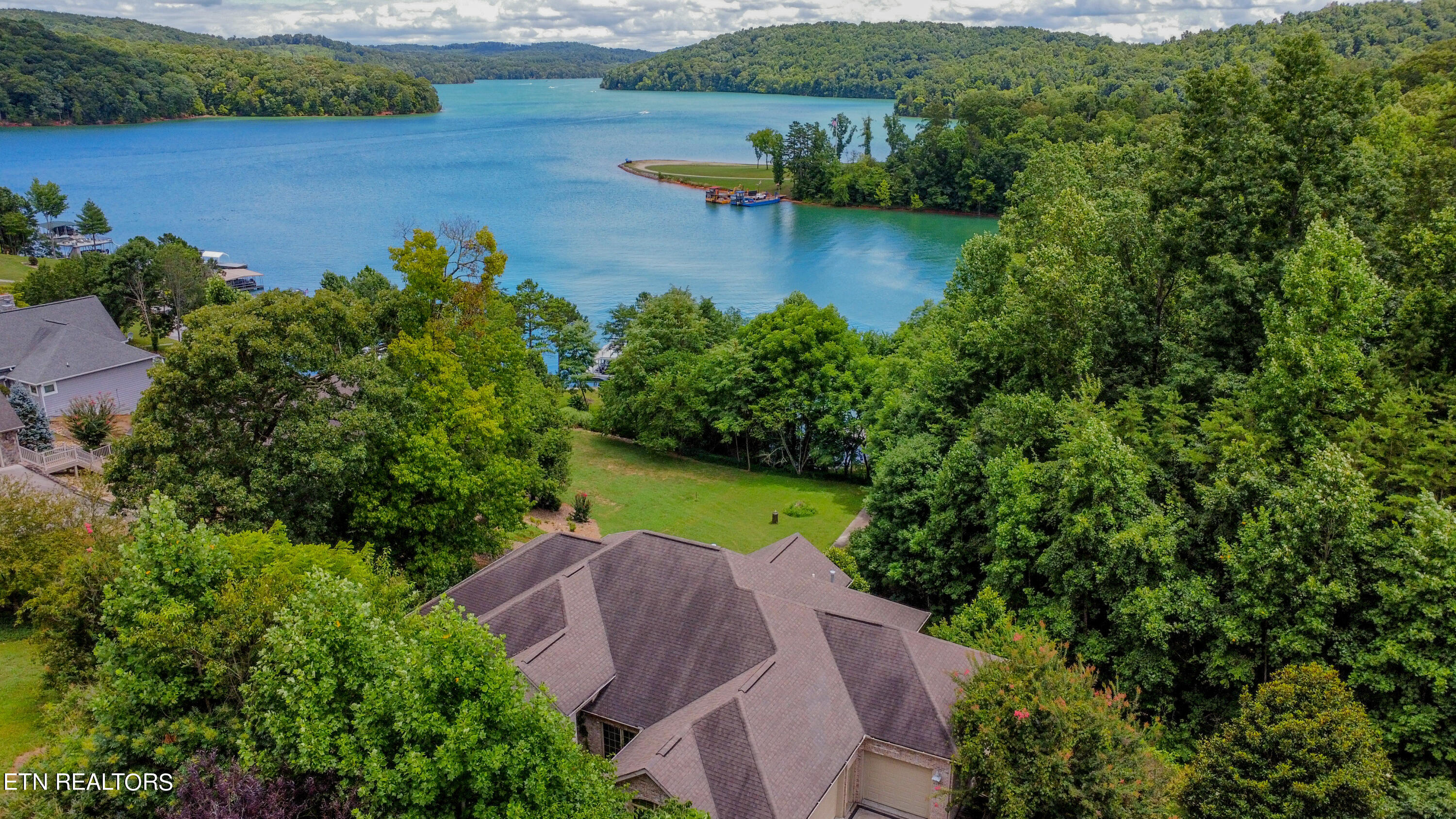 216 Norris Crest Drive, LaFollette