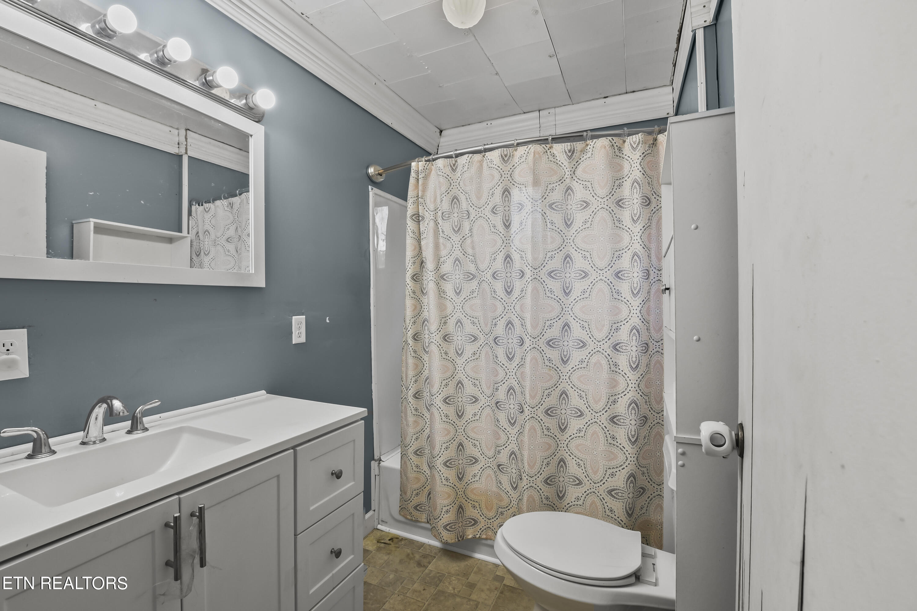 1669 Jeffers Road Rd